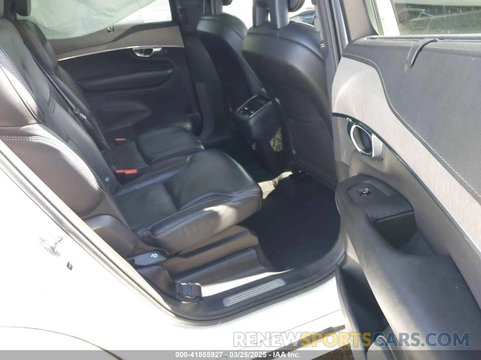 8 fotografías del automóvil dañado YV4A22PL5L1580447 VOLVO XC90 2020