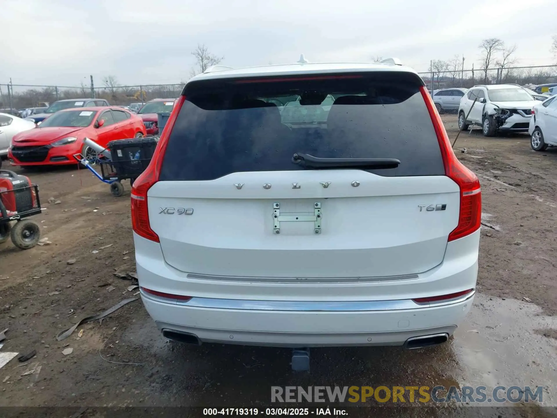 17 fotografías del automóvil dañado YV4A22PL5L1584188 VOLVO XC90 2020