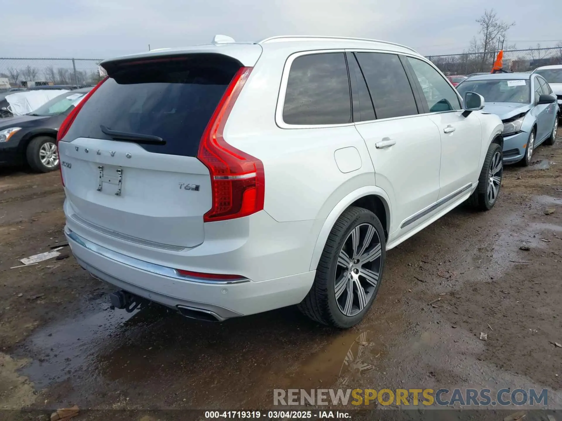 4 fotografías del automóvil dañado YV4A22PL5L1584188 VOLVO XC90 2020