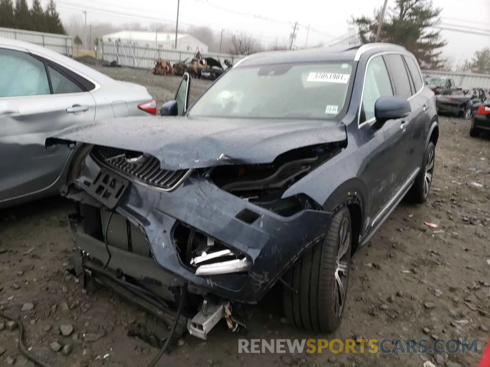 2 fotografías del automóvil dañado YV4A22PL6L1566928 VOLVO XC90 2020