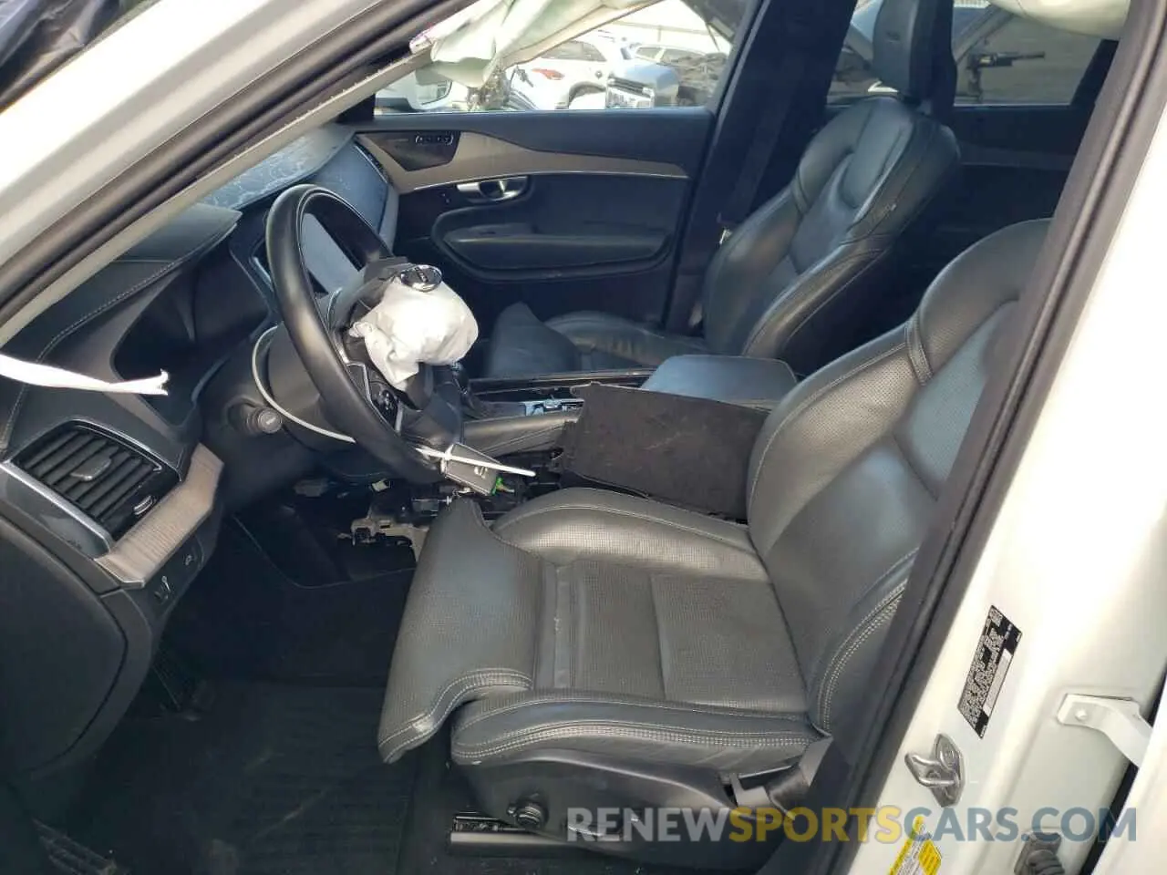 7 fotografías del automóvil dañado YV4A22PL9L1542848 VOLVO XC90 2020