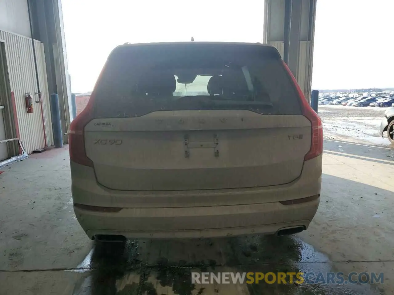 6 fotografías del automóvil dañado YV4BR00K2L1539120 VOLVO XC90 2020