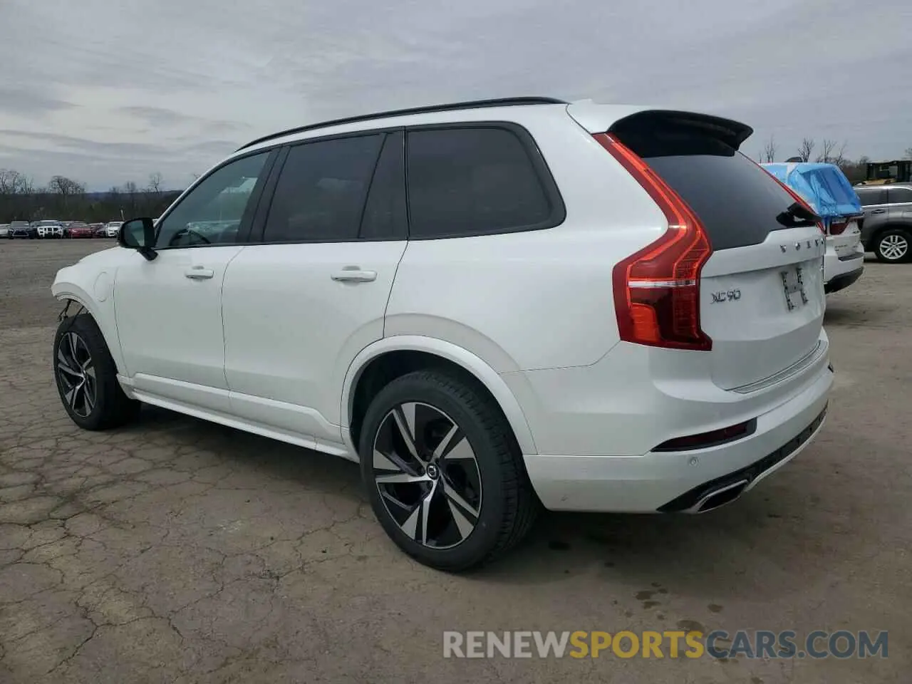 2 fotografías del automóvil dañado YV4BR0CM1L1591576 VOLVO XC90 2020