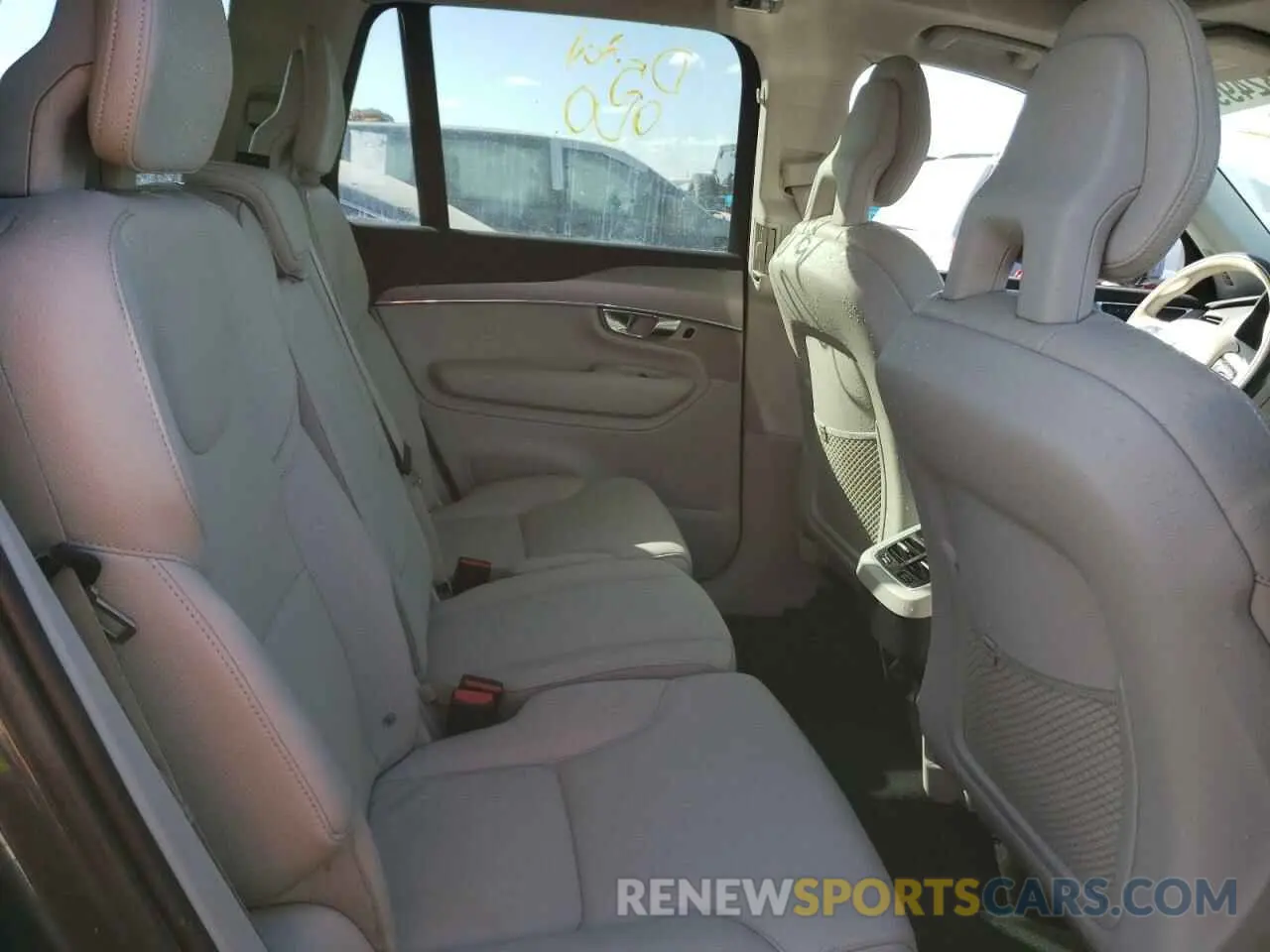 6 fotografías del automóvil dañado YV4102CK7M1743975 VOLVO XC90 2021