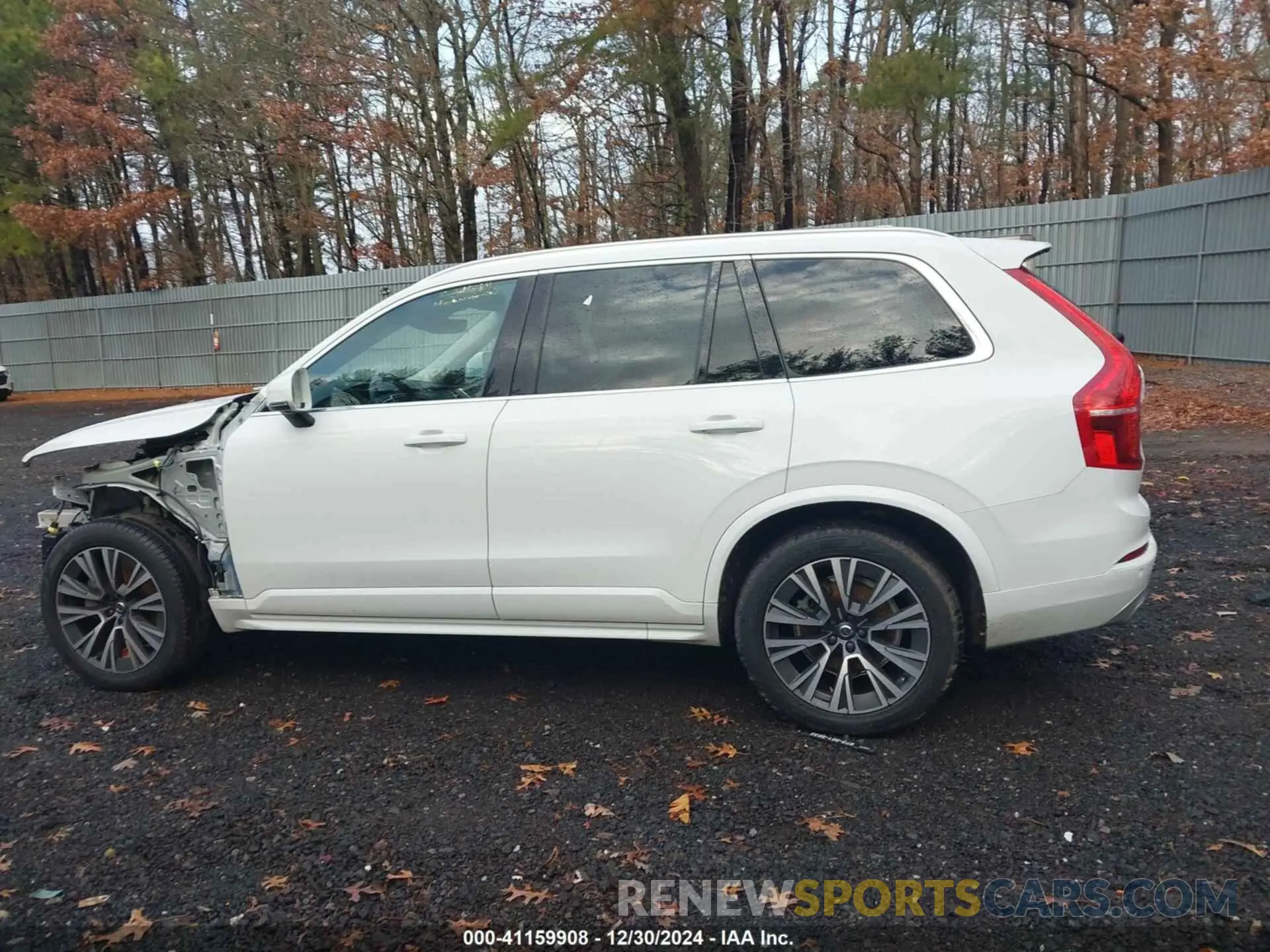 14 fotografías del automóvil dañado YV4102PK6M1737322 VOLVO XC90 2021