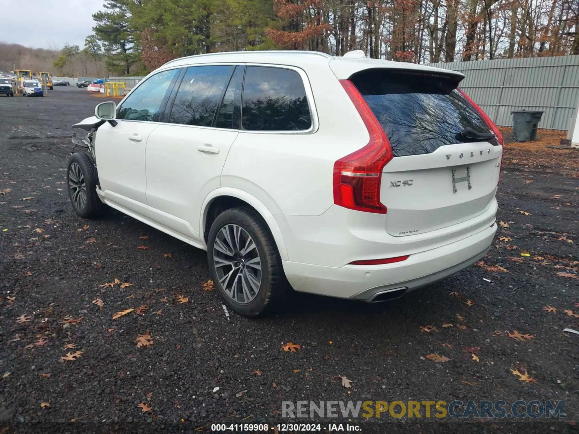3 fotografías del automóvil dañado YV4102PK6M1737322 VOLVO XC90 2021