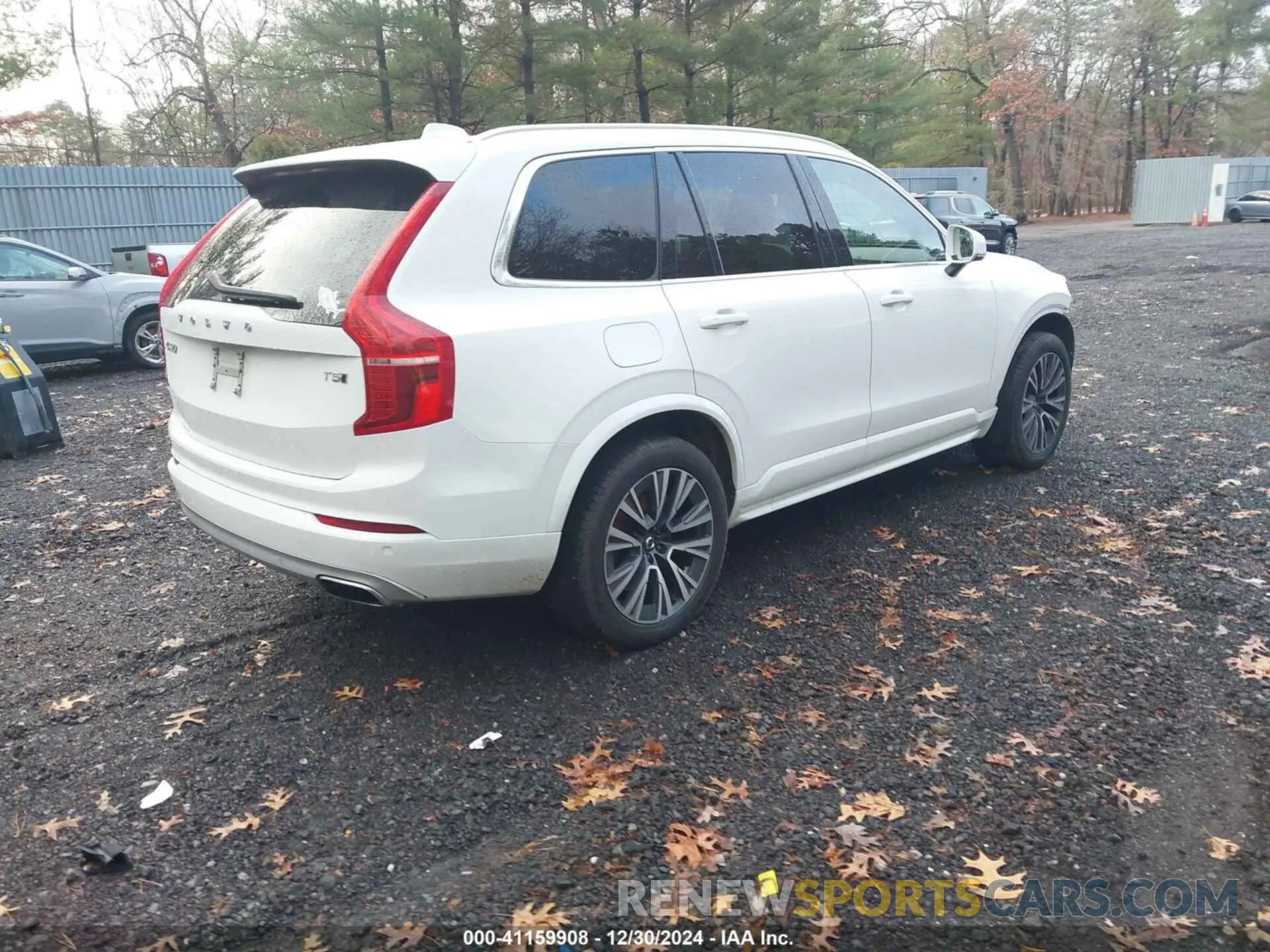 4 fotografías del automóvil dañado YV4102PK6M1737322 VOLVO XC90 2021