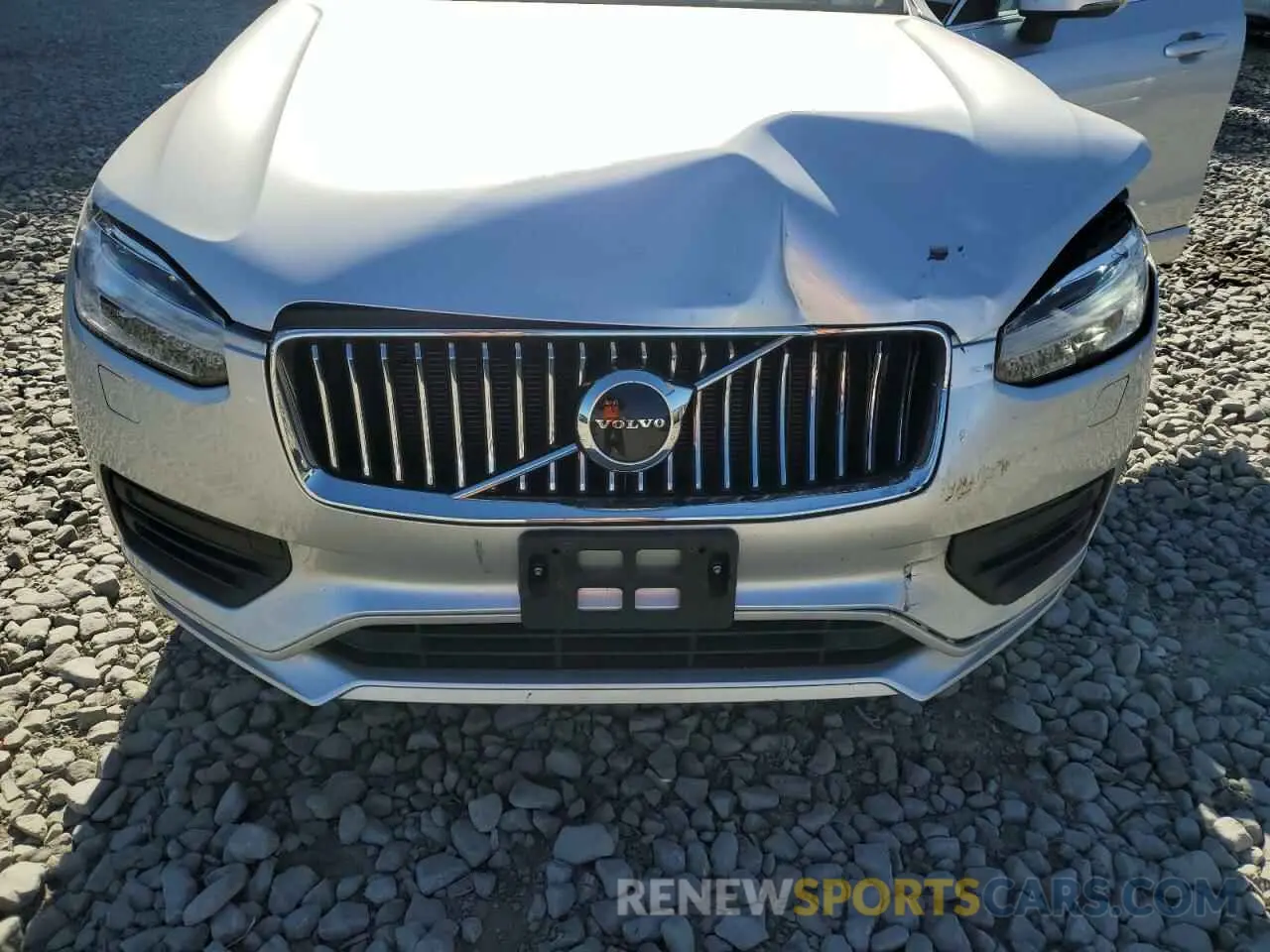 12 fotografías del automóvil dañado YV4102PK7M1747194 VOLVO XC90 2021