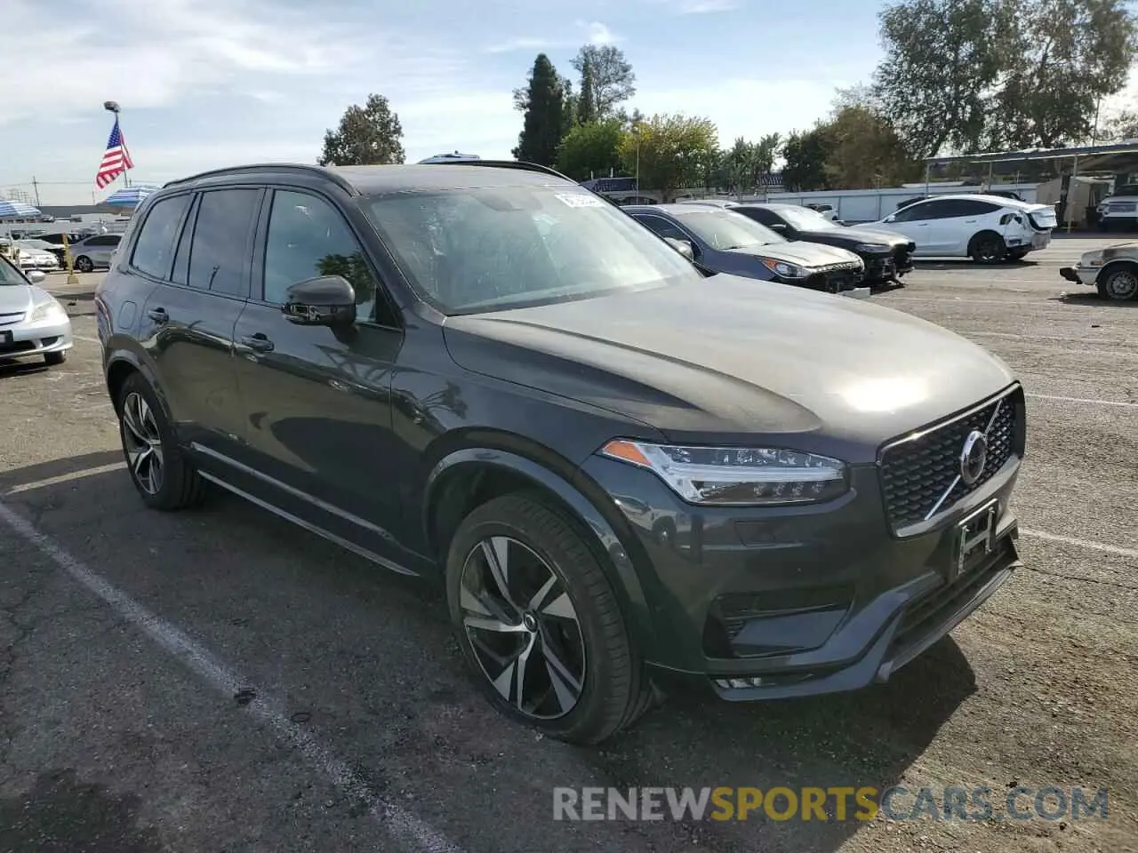 4 fotografías del automóvil dañado YV4102PM3M1726893 VOLVO XC90 2021
