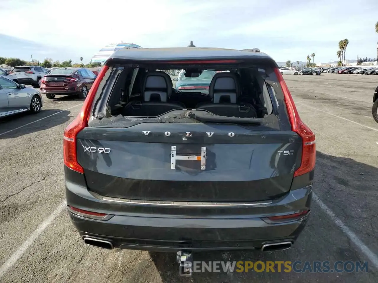 6 fotografías del automóvil dañado YV4102PM3M1726893 VOLVO XC90 2021