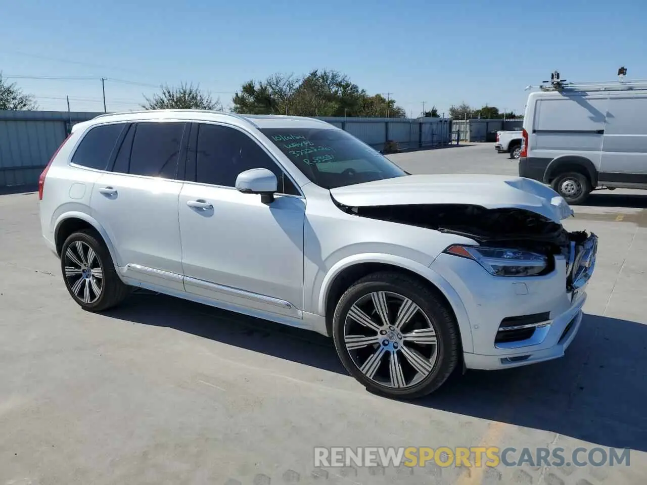 4 fotografías del automóvil dañado YV4A221L8M1691066 VOLVO XC90 2021