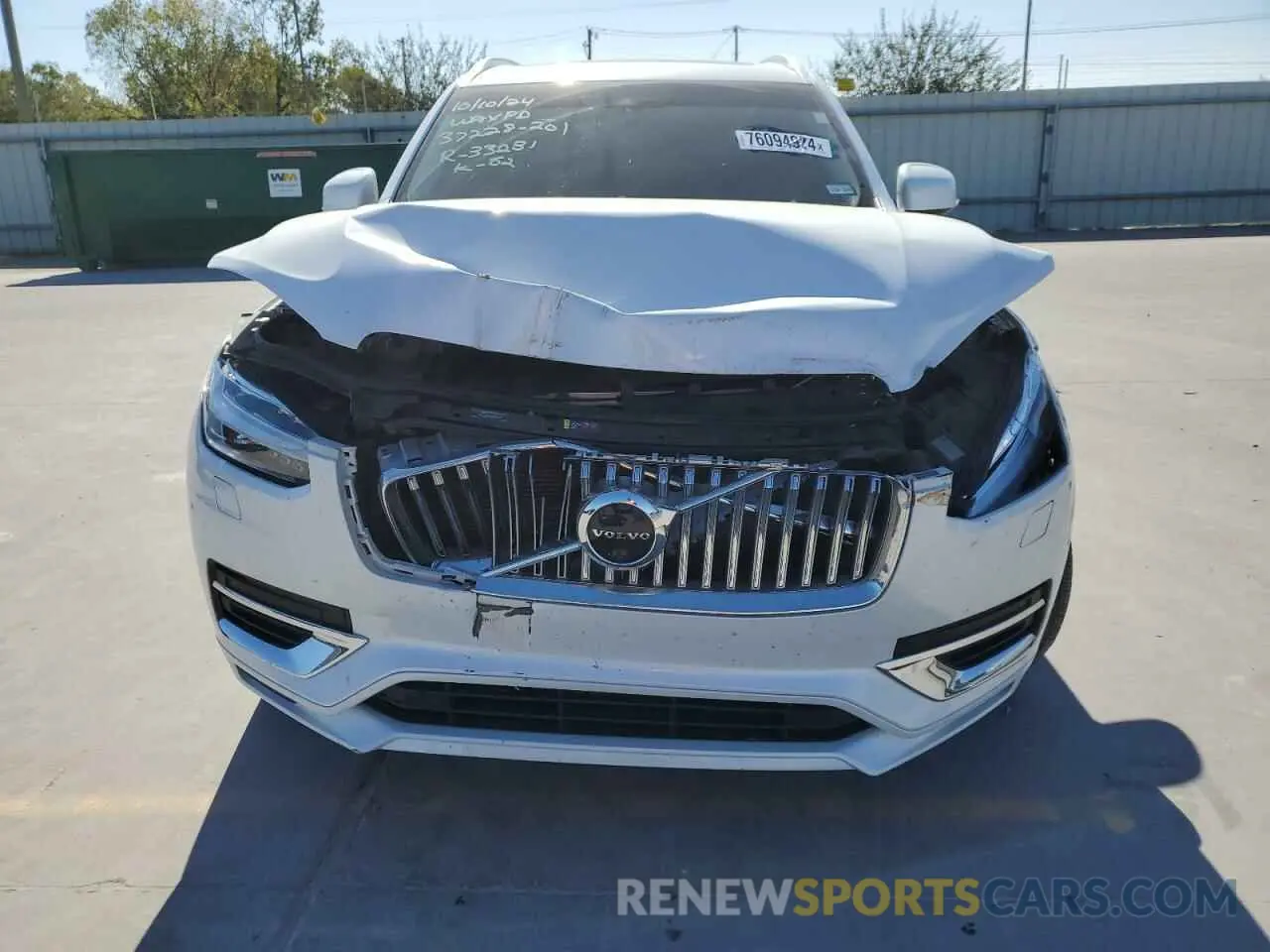 5 fotografías del automóvil dañado YV4A221L8M1691066 VOLVO XC90 2021