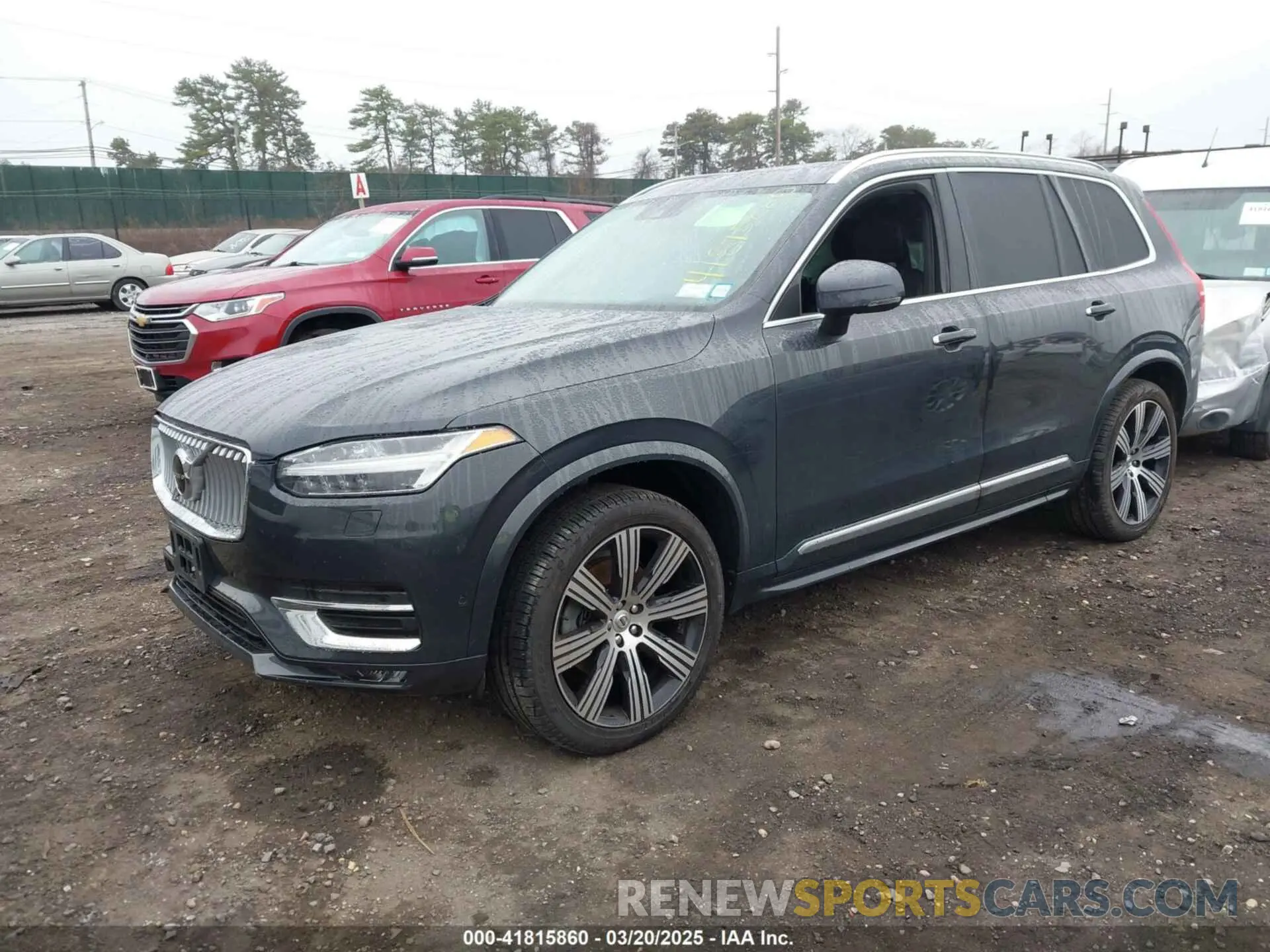 2 fotografías del automóvil dañado YV4A221L9M1685115 VOLVO XC90 2021