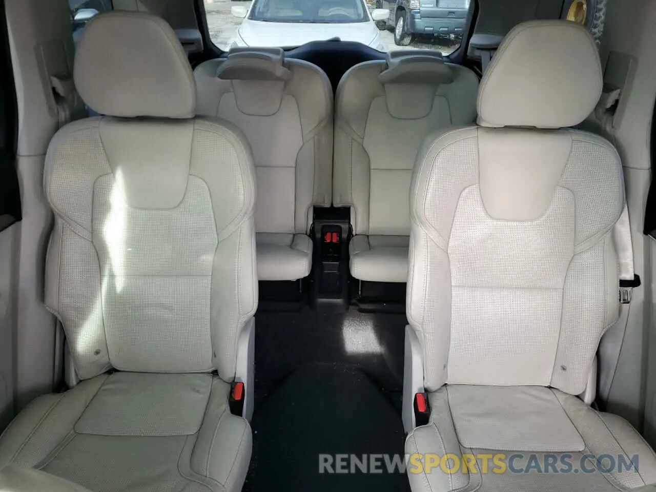 10 fotografías del automóvil dañado YV4A221LXM1672616 VOLVO XC90 2021