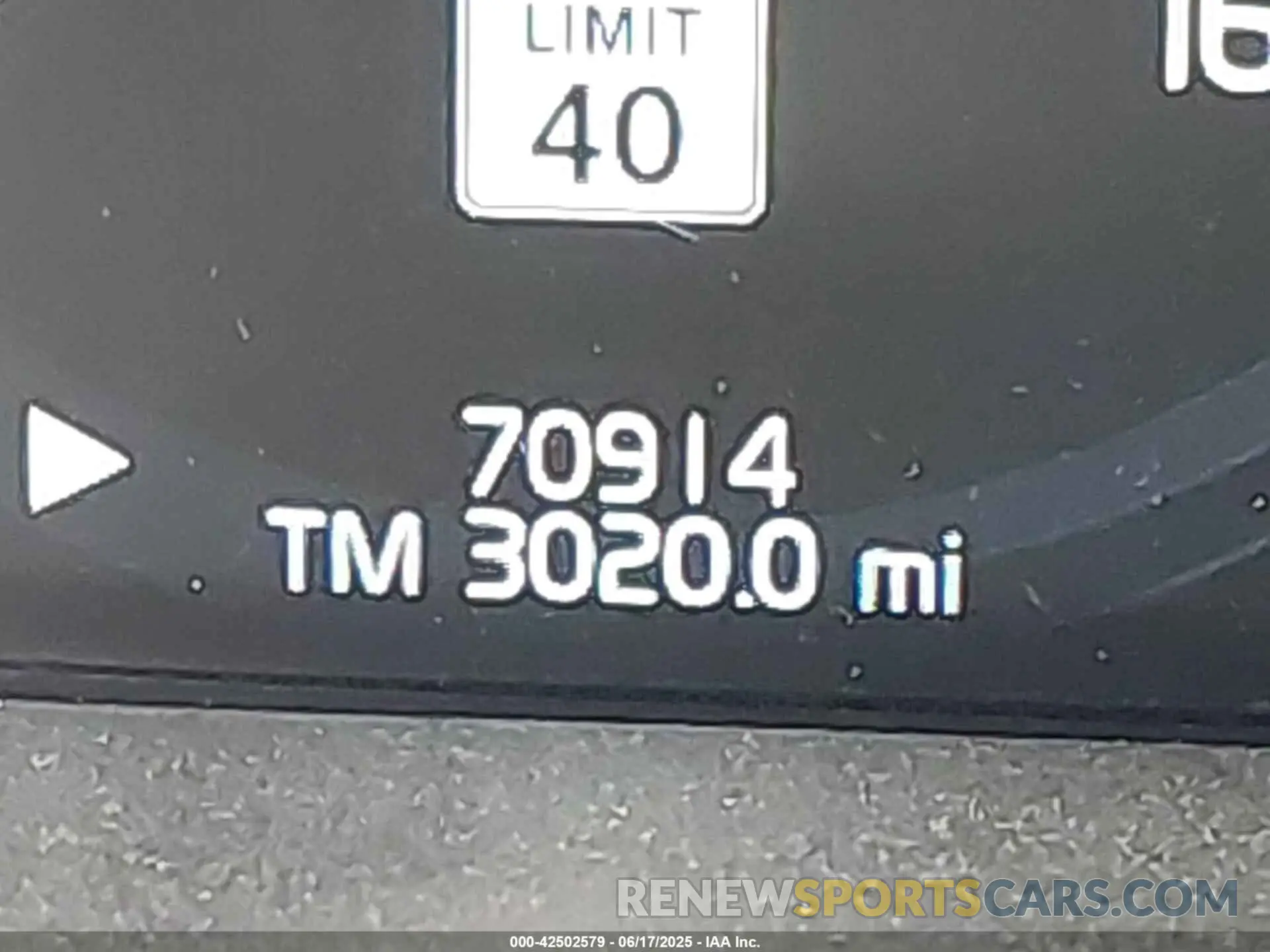 16 fotografías del automóvil dañado YV4A22PK0M1761013 VOLVO XC90 2021