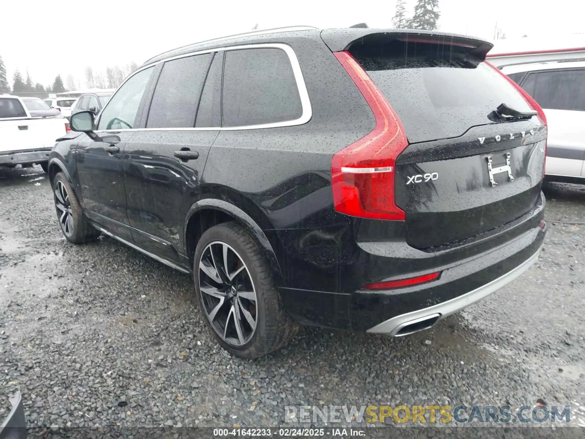 3 fotografías del automóvil dañado YV4A22PK1M1682921 VOLVO XC90 2021