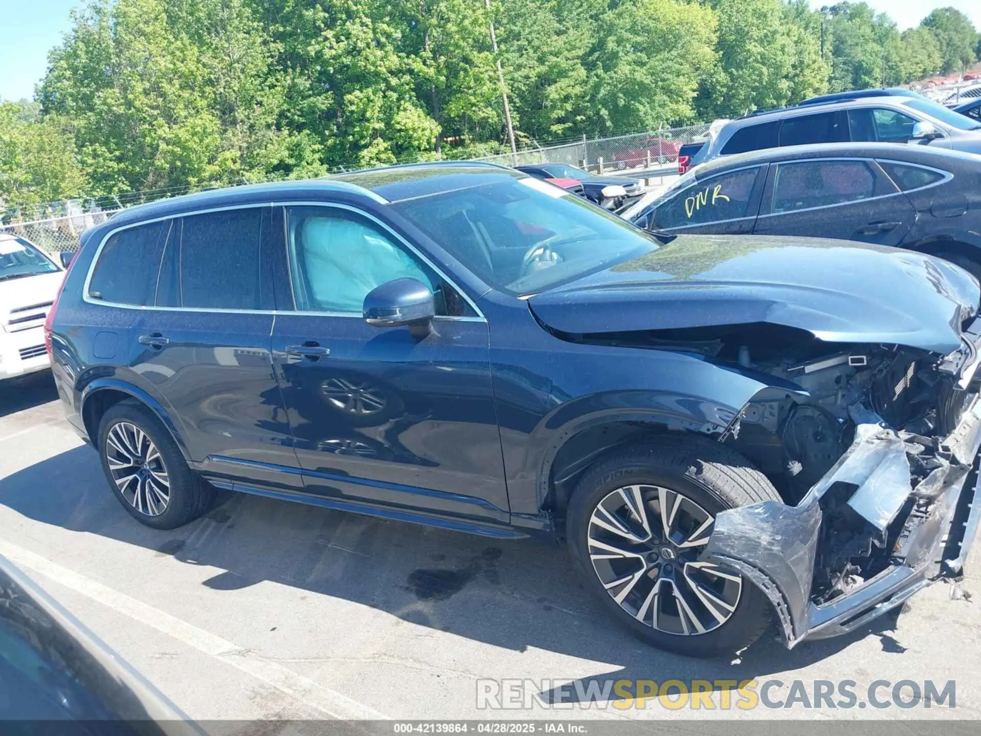 14 fotografías del automóvil dañado YV4A22PK1M1764843 VOLVO XC90 2021