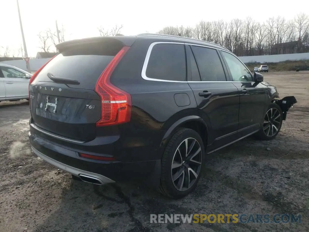 4 fotografías del automóvil dañado YV4A22PK2M1766780 VOLVO XC90 2021