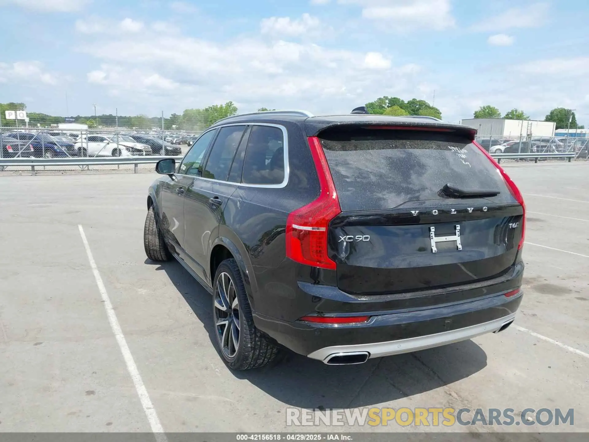 3 fotografías del automóvil dañado YV4A22PK3M1717880 VOLVO XC90 2021