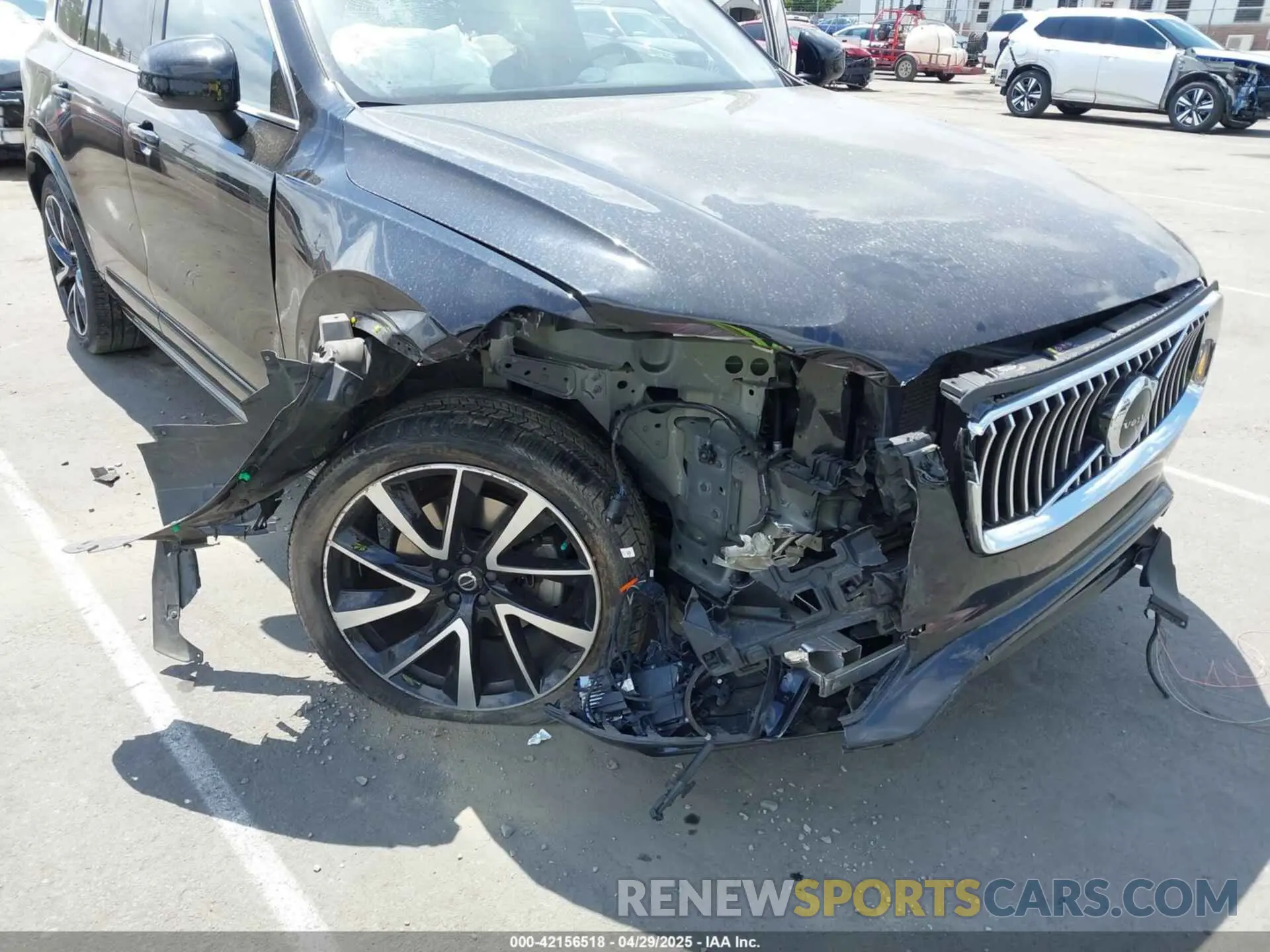6 fotografías del automóvil dañado YV4A22PK3M1717880 VOLVO XC90 2021
