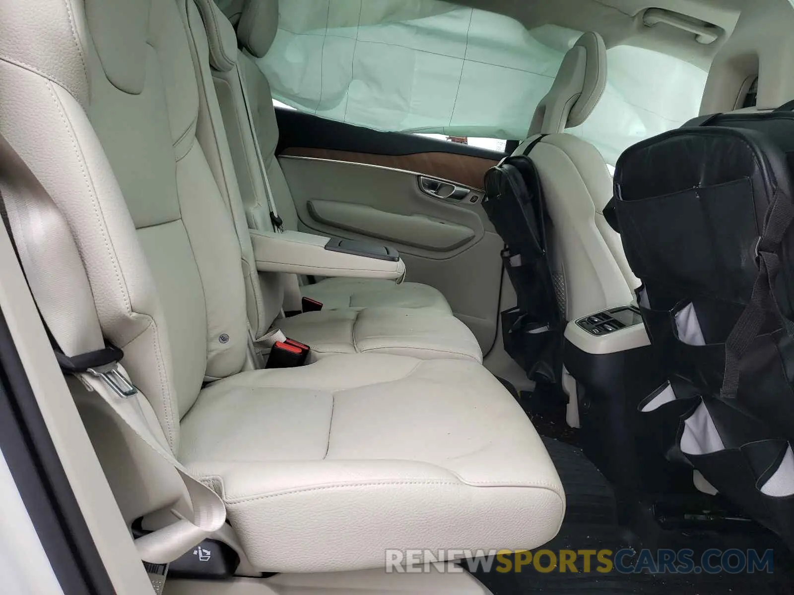 6 fotografías del automóvil dañado YV4A22PK7M1689422 VOLVO XC90 2021