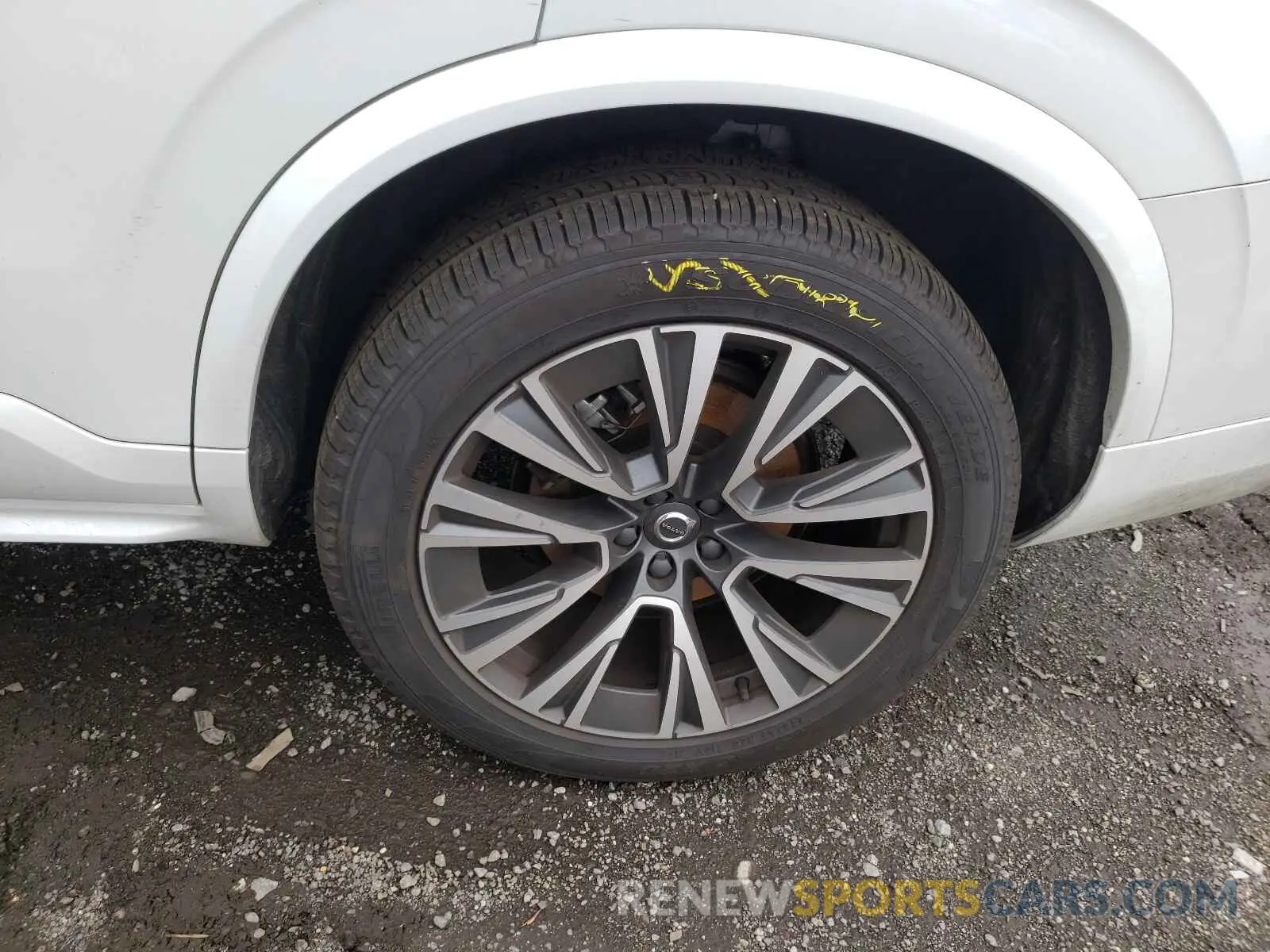9 fotografías del automóvil dañado YV4A22PK7M1689422 VOLVO XC90 2021