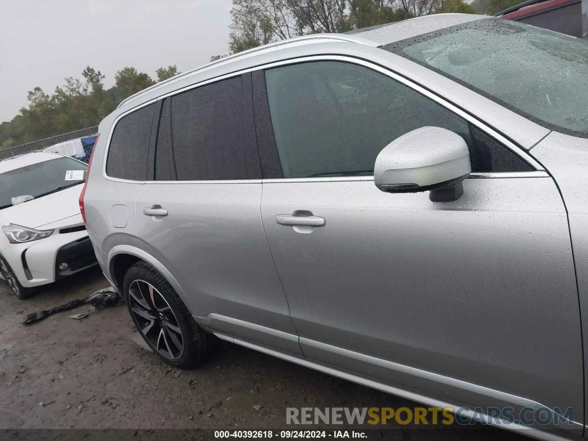 13 fotografías del automóvil dañado YV4A22PK8M1696363 VOLVO XC90 2021