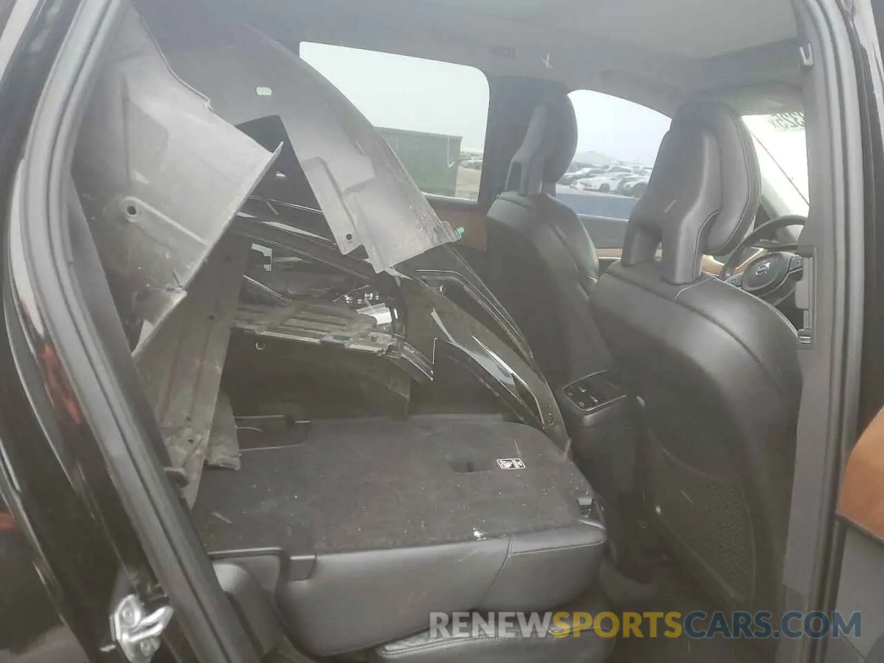 11 fotografías del automóvil dañado YV4A22PKXM1671514 VOLVO XC90 2021