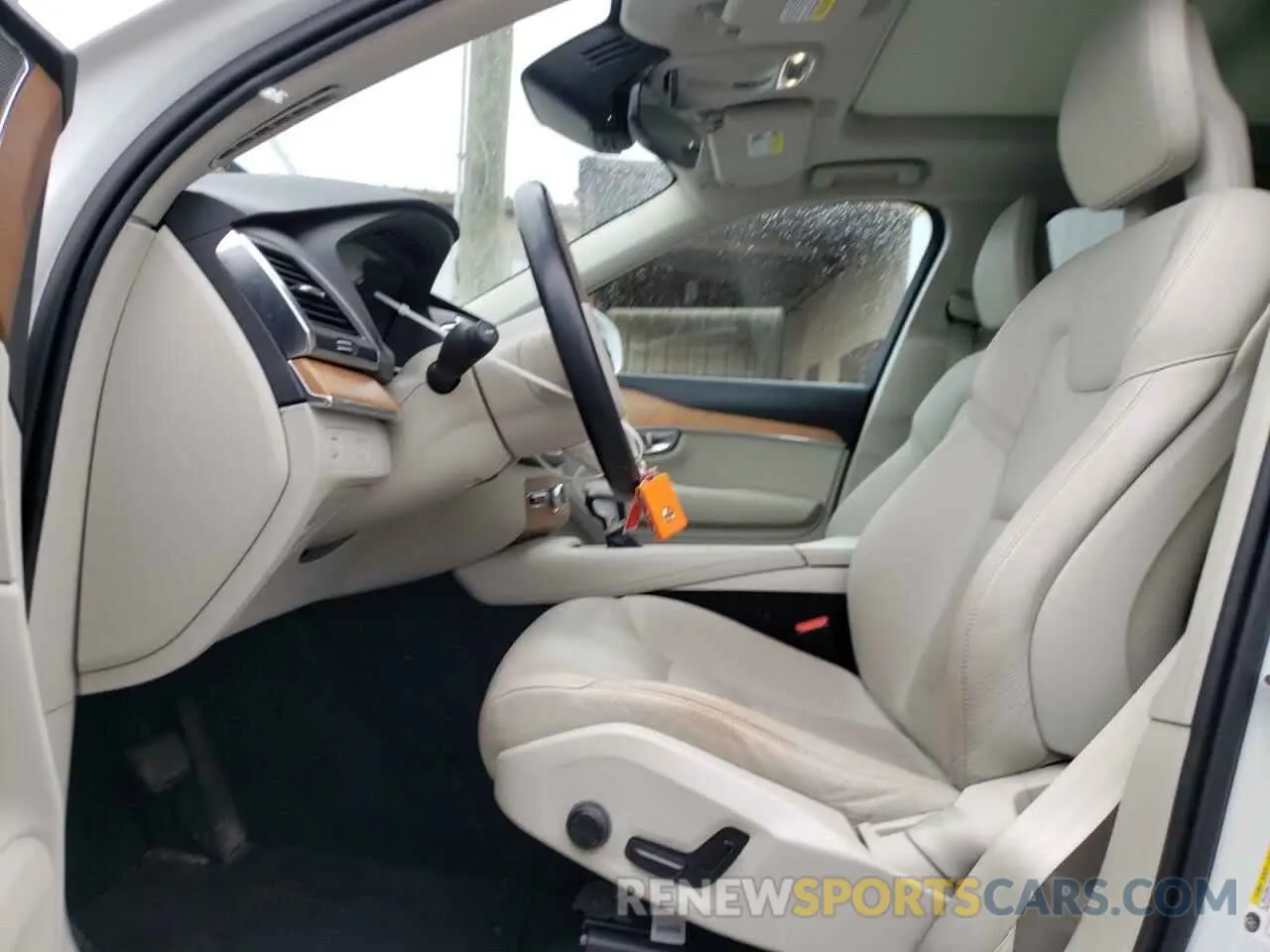 7 fotografías del automóvil dañado YV4A22PKXM1730495 VOLVO XC90 2021