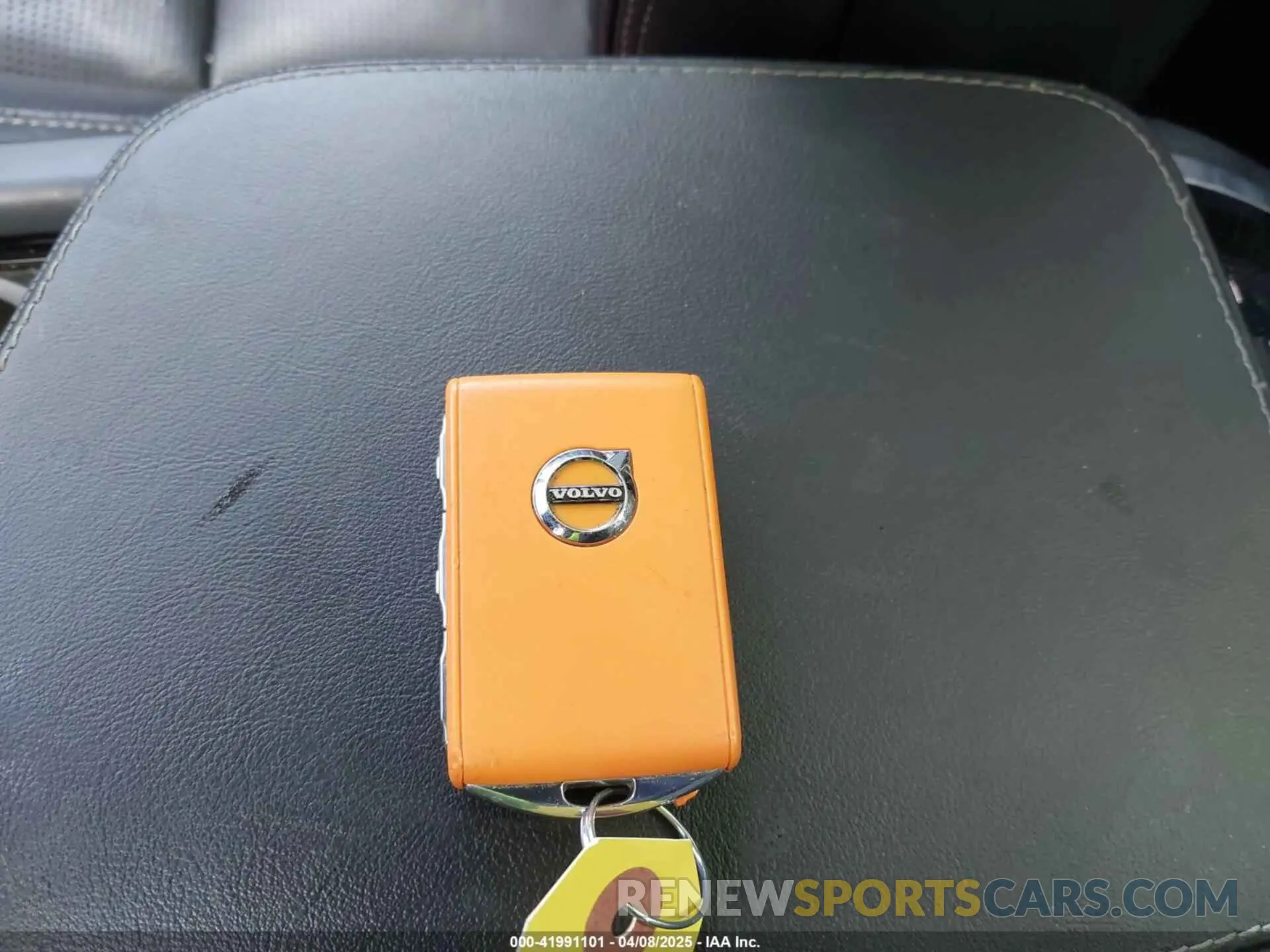 11 fotografías del automóvil dañado YV4A22PL8M1770292 VOLVO XC90 2021