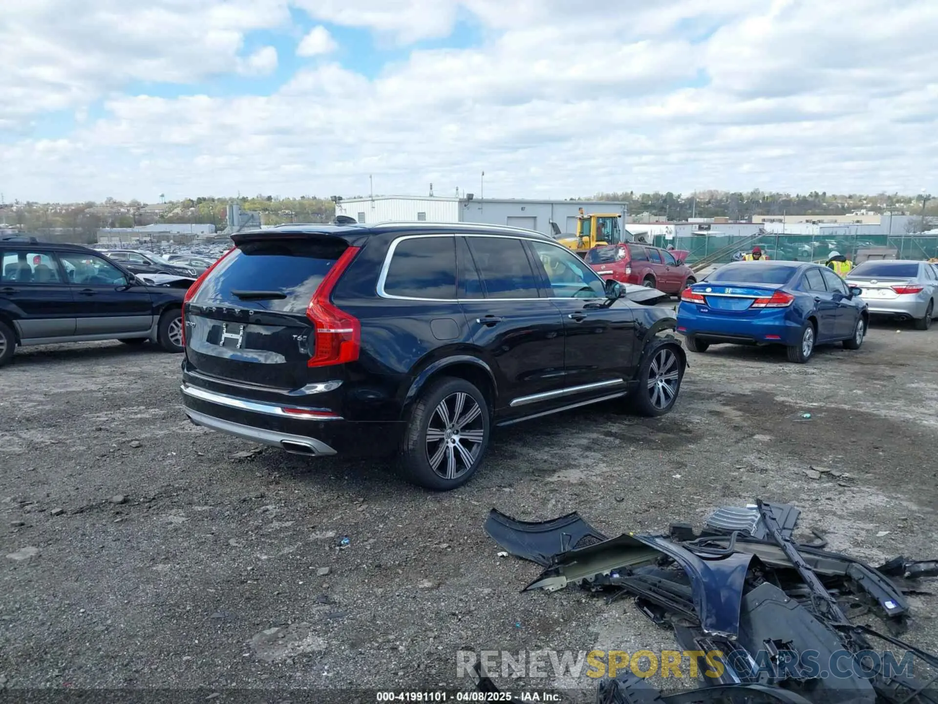 4 fotografías del automóvil dañado YV4A22PL8M1770292 VOLVO XC90 2021