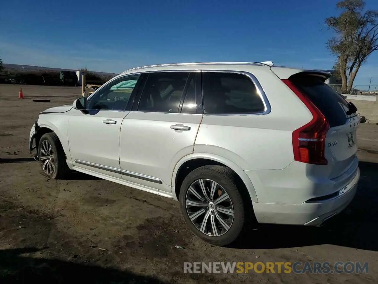 2 fotografías del automóvil dañado YV4A22PL9M1761553 VOLVO XC90 2021