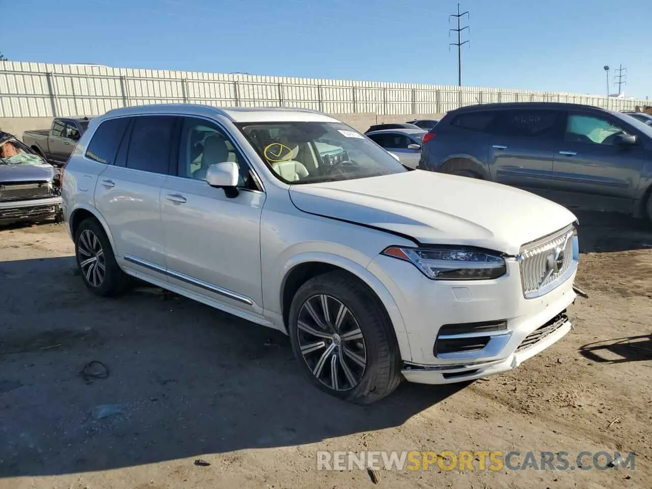 4 fotografías del automóvil dañado YV4A22PL9M1761553 VOLVO XC90 2021