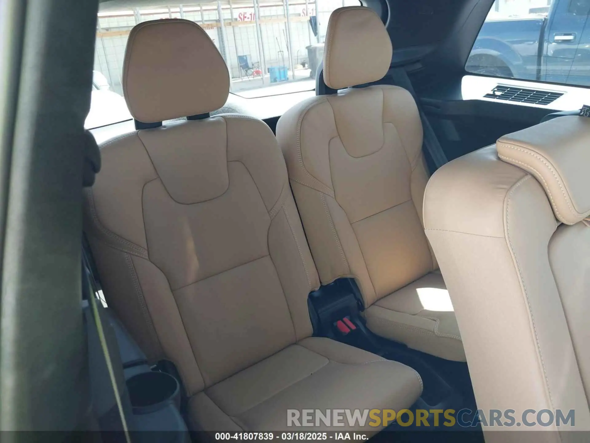 18 fotografías del automóvil dañado YV4A22PLXM1773176 VOLVO XC90 2021