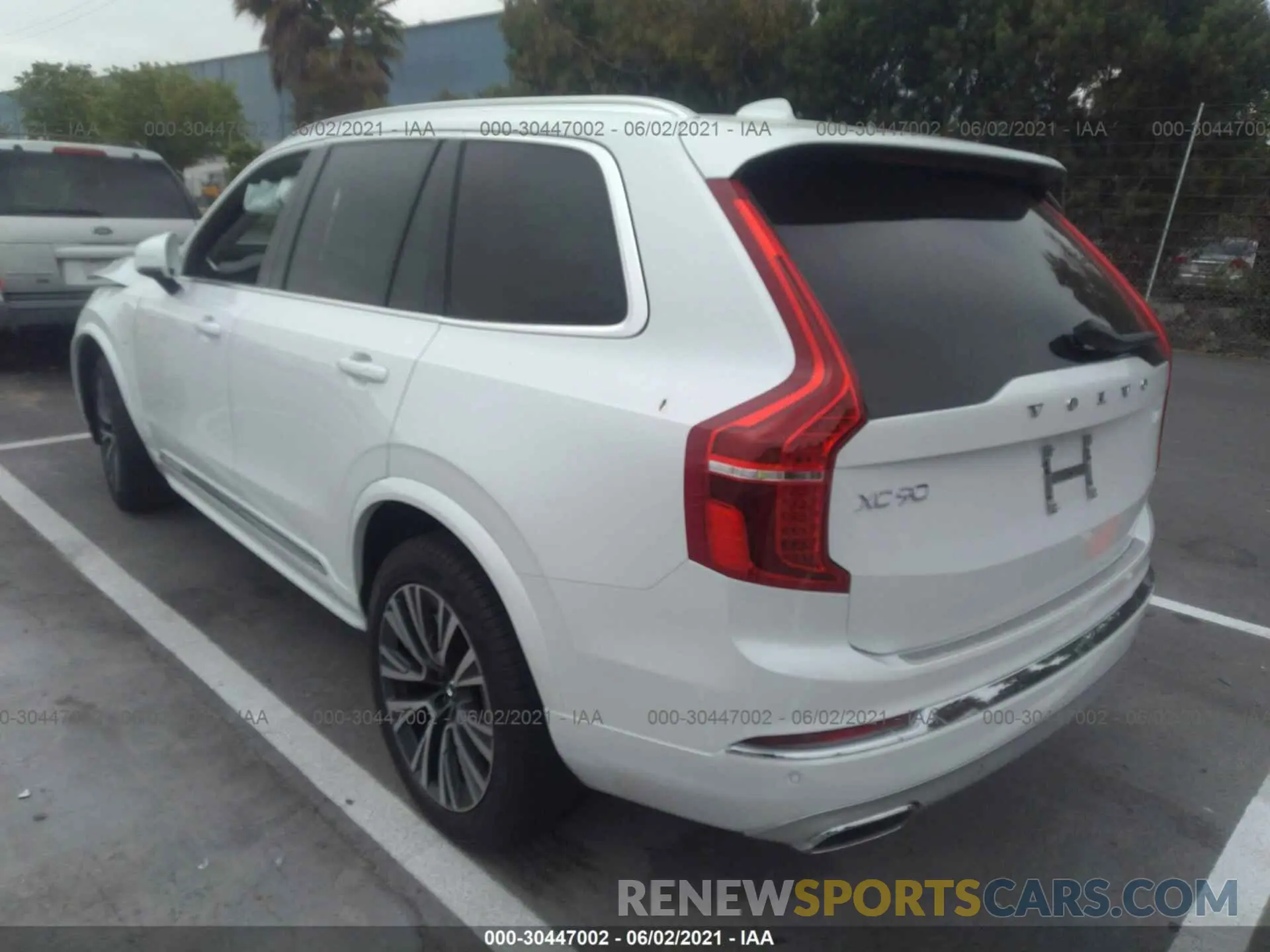 3 fotografías del automóvil dañado YV4BR0CK4M1712634 VOLVO XC90 2021