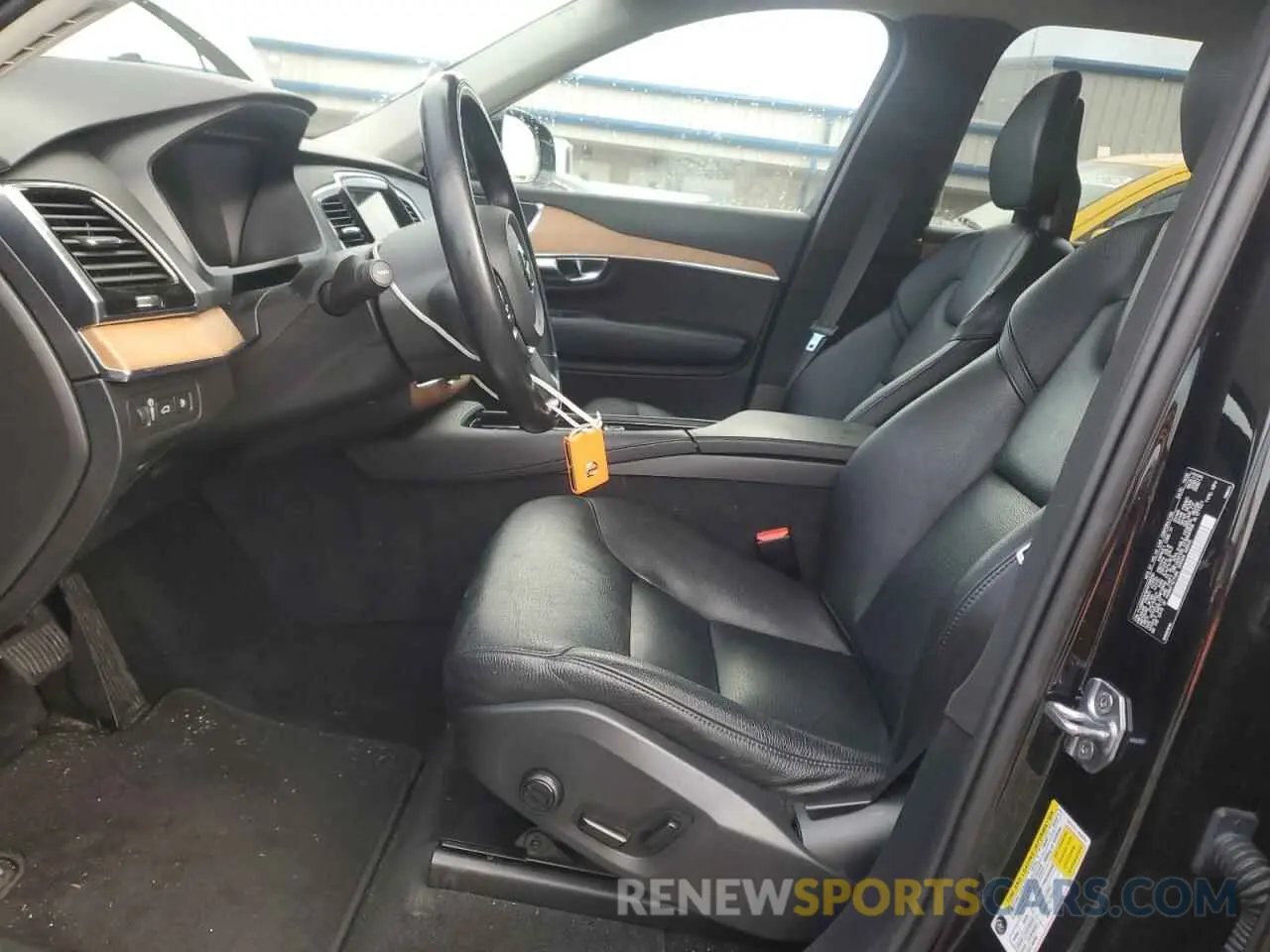 7 fotografías del automóvil dañado YV4BR0CK5M1709550 VOLVO XC90 2021