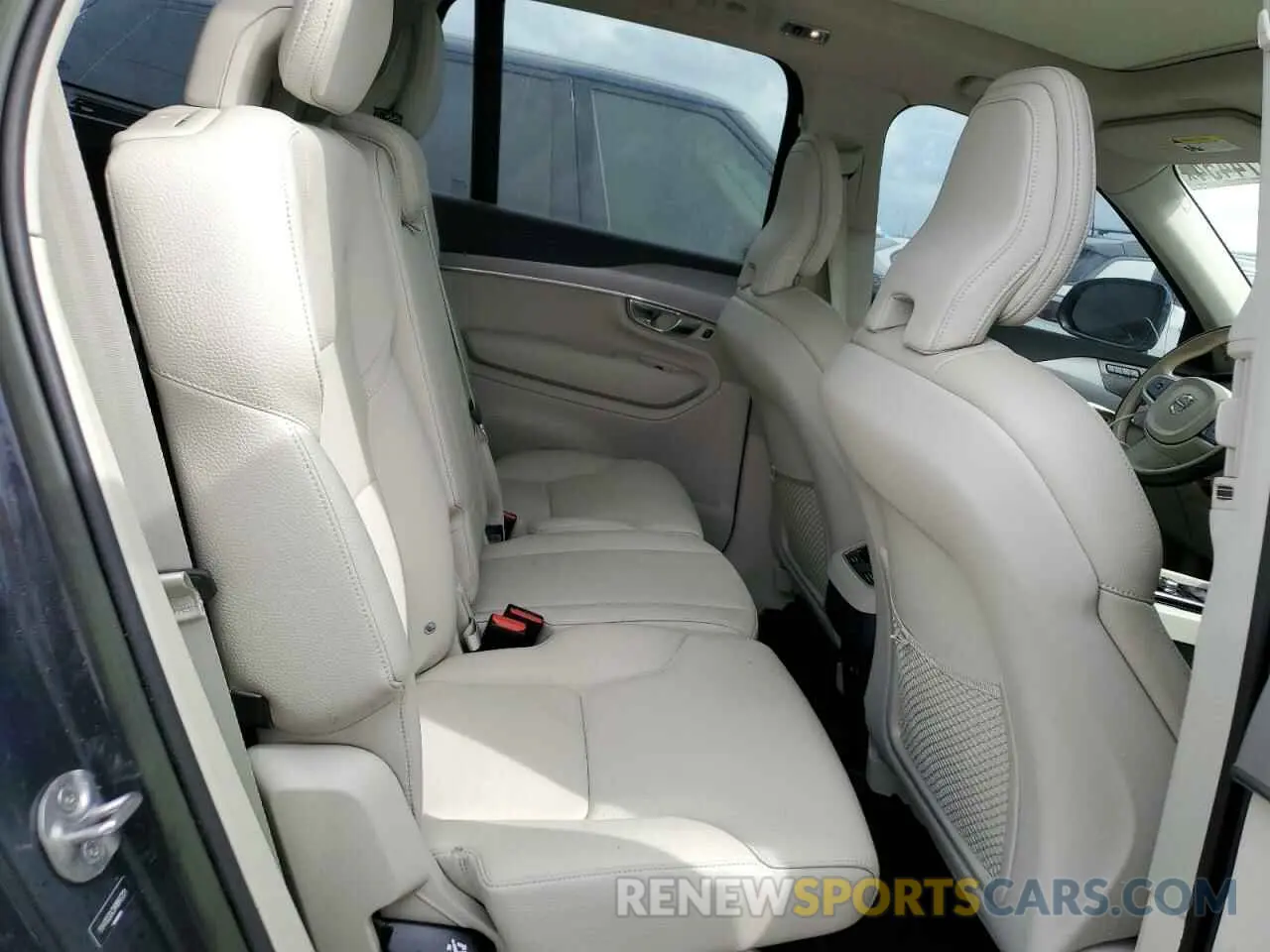 11 fotografías del automóvil dañado YV4102CK3N1866321 VOLVO XC90 2022