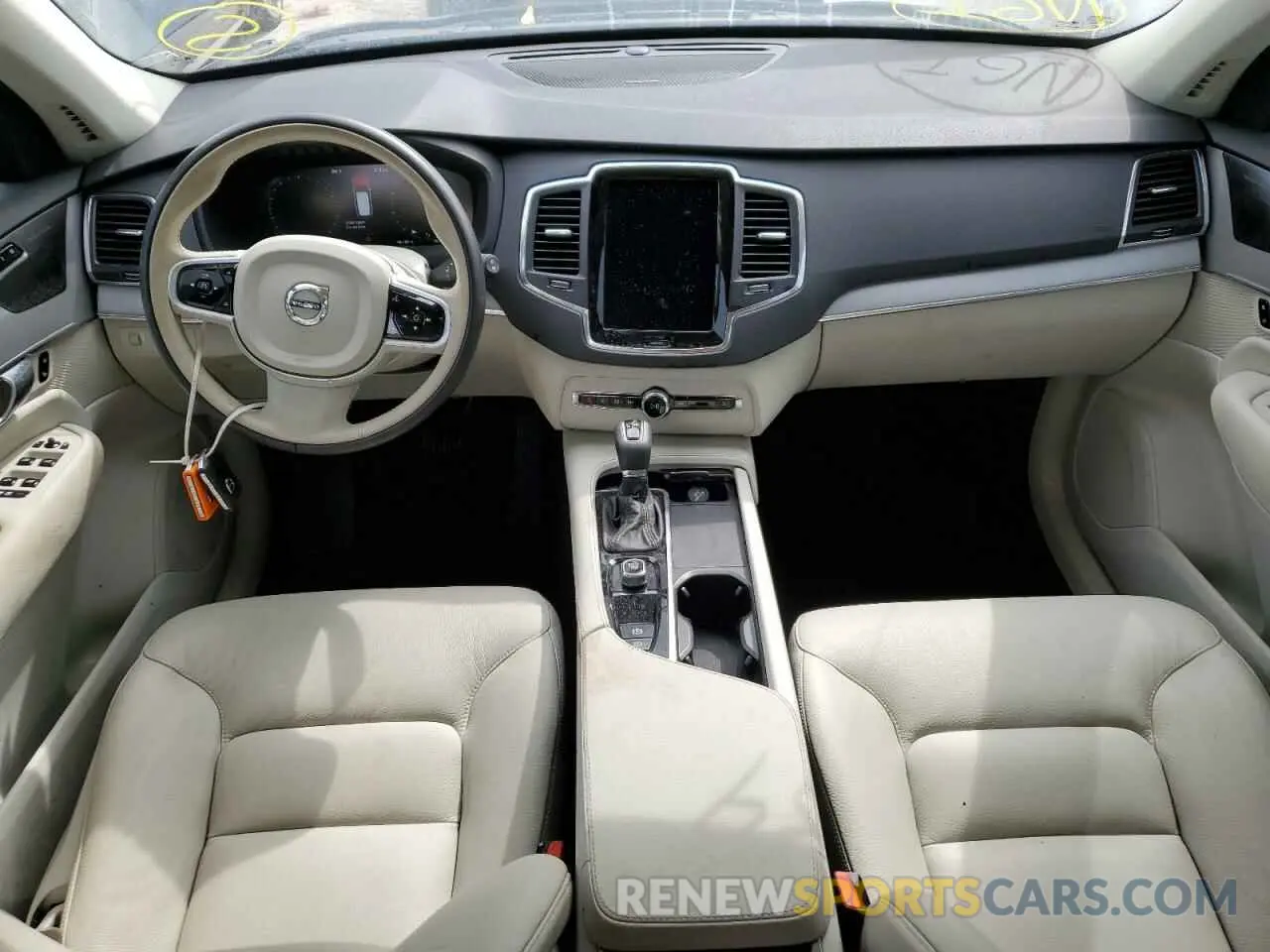 8 fotografías del automóvil dañado YV4102CK3N1866321 VOLVO XC90 2022