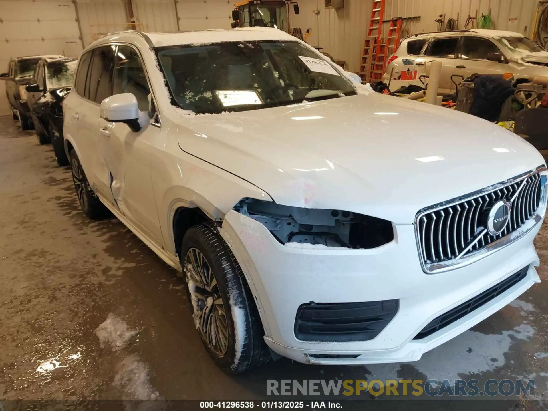 6 fotografías del automóvil dañado YV4102PK0N1801551 VOLVO XC90 2022