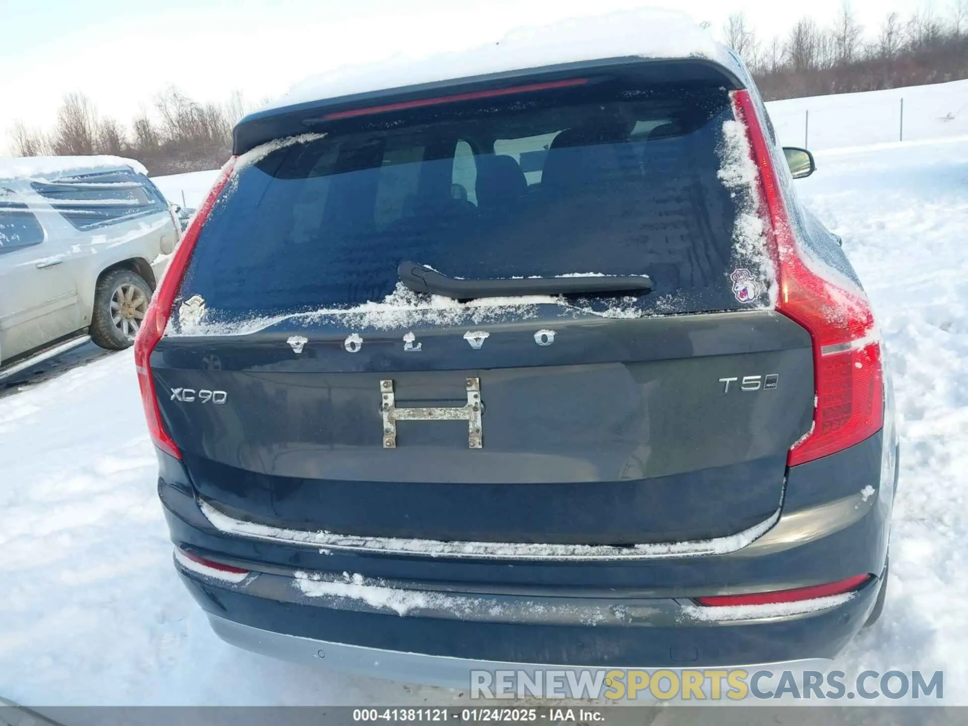 17 fotografías del automóvil dañado YV4102PK9N1794227 VOLVO XC90 2022