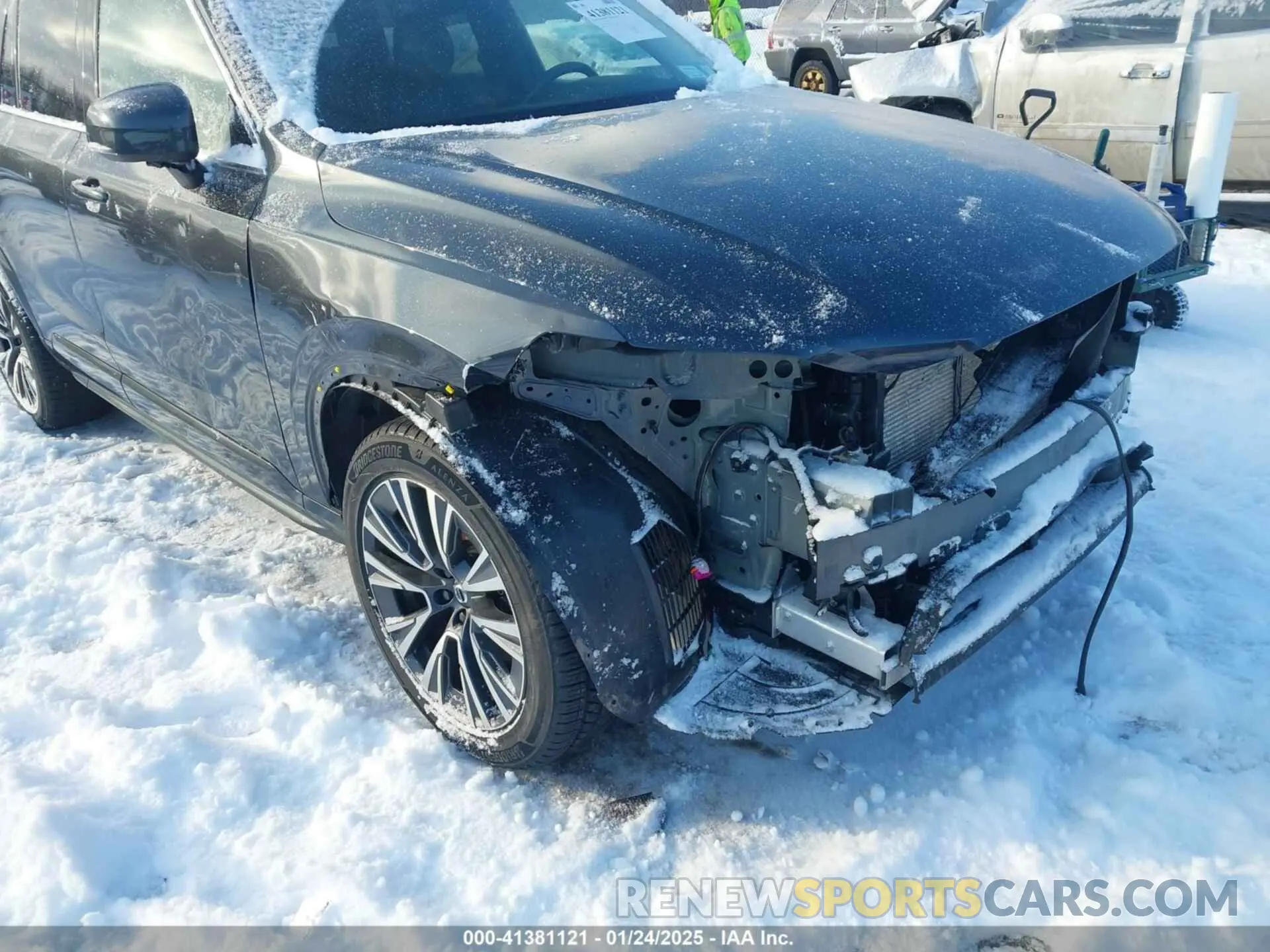 19 fotografías del automóvil dañado YV4102PK9N1794227 VOLVO XC90 2022