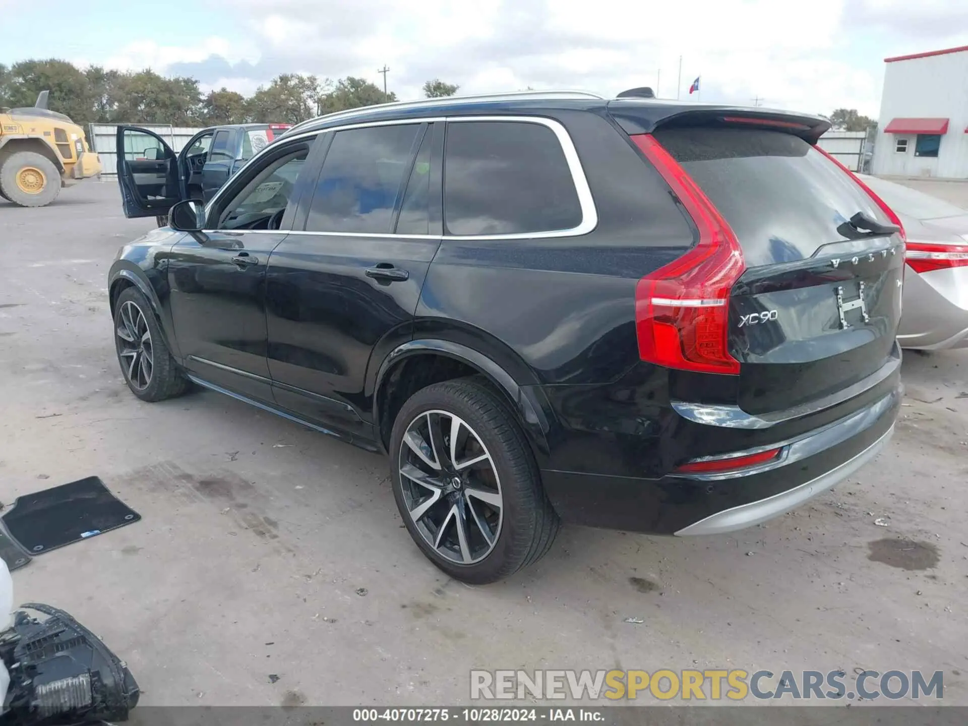 3 fotografías del automóvil dañado YV4A221K4N1810692 VOLVO XC90 2022