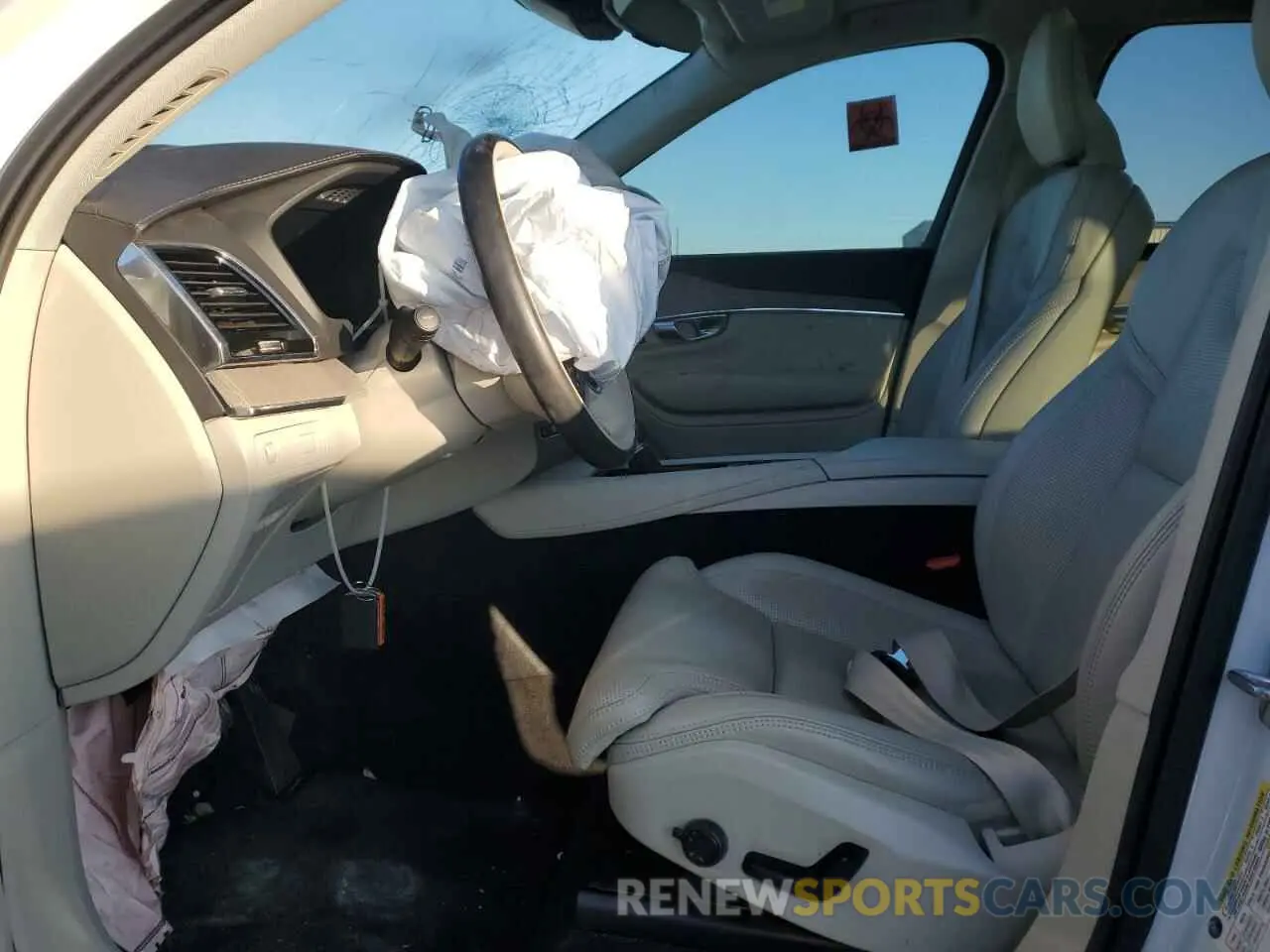 7 fotografías del automóvil dañado YV4A221L2N1827855 VOLVO XC90 2022