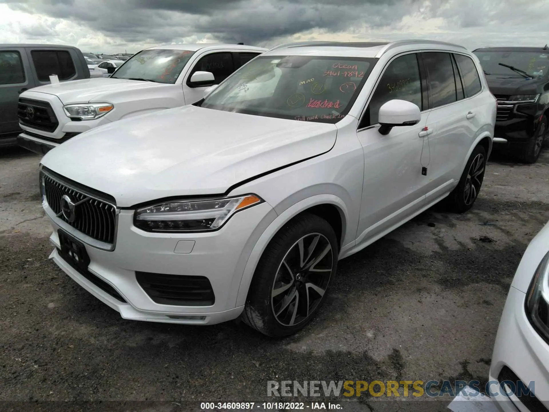 2 fotografías del automóvil dañado YV4A22PK6N1798598 VOLVO XC90 2022