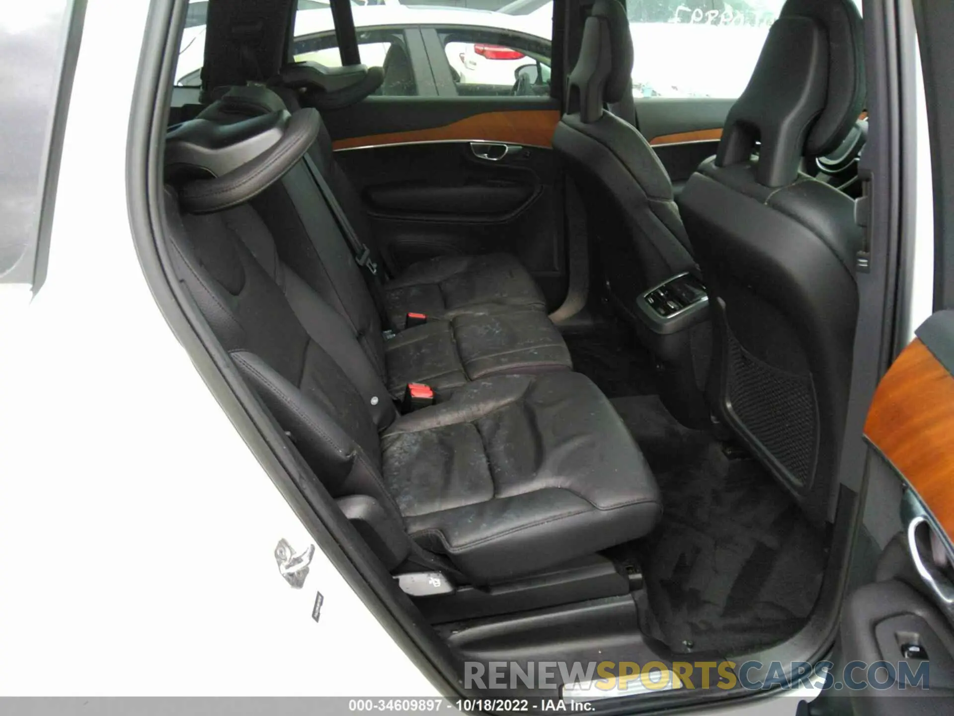 8 fotografías del automóvil dañado YV4A22PK6N1798598 VOLVO XC90 2022