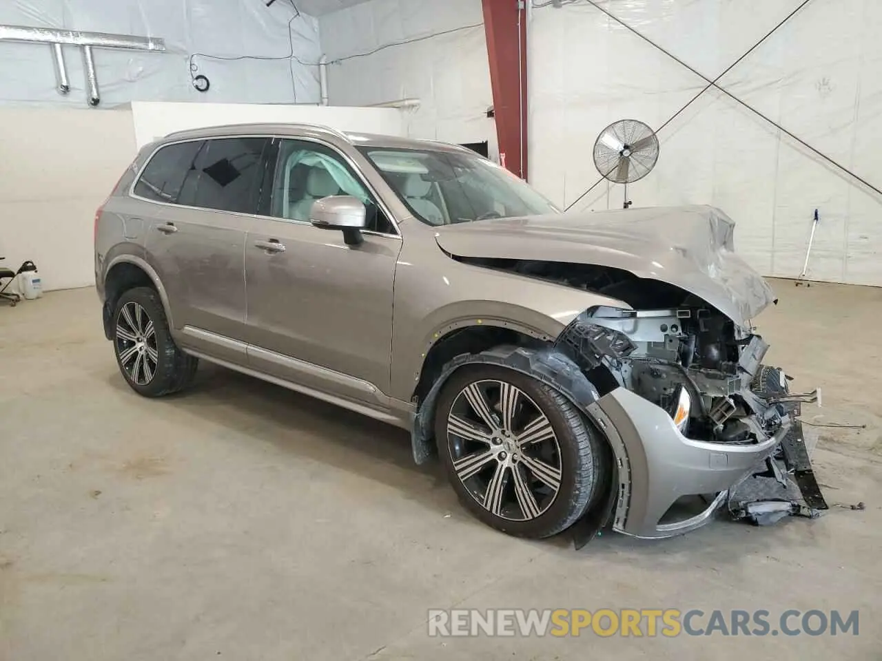 4 fotografías del automóvil dañado YV4A22PL5N1802407 VOLVO XC90 2022