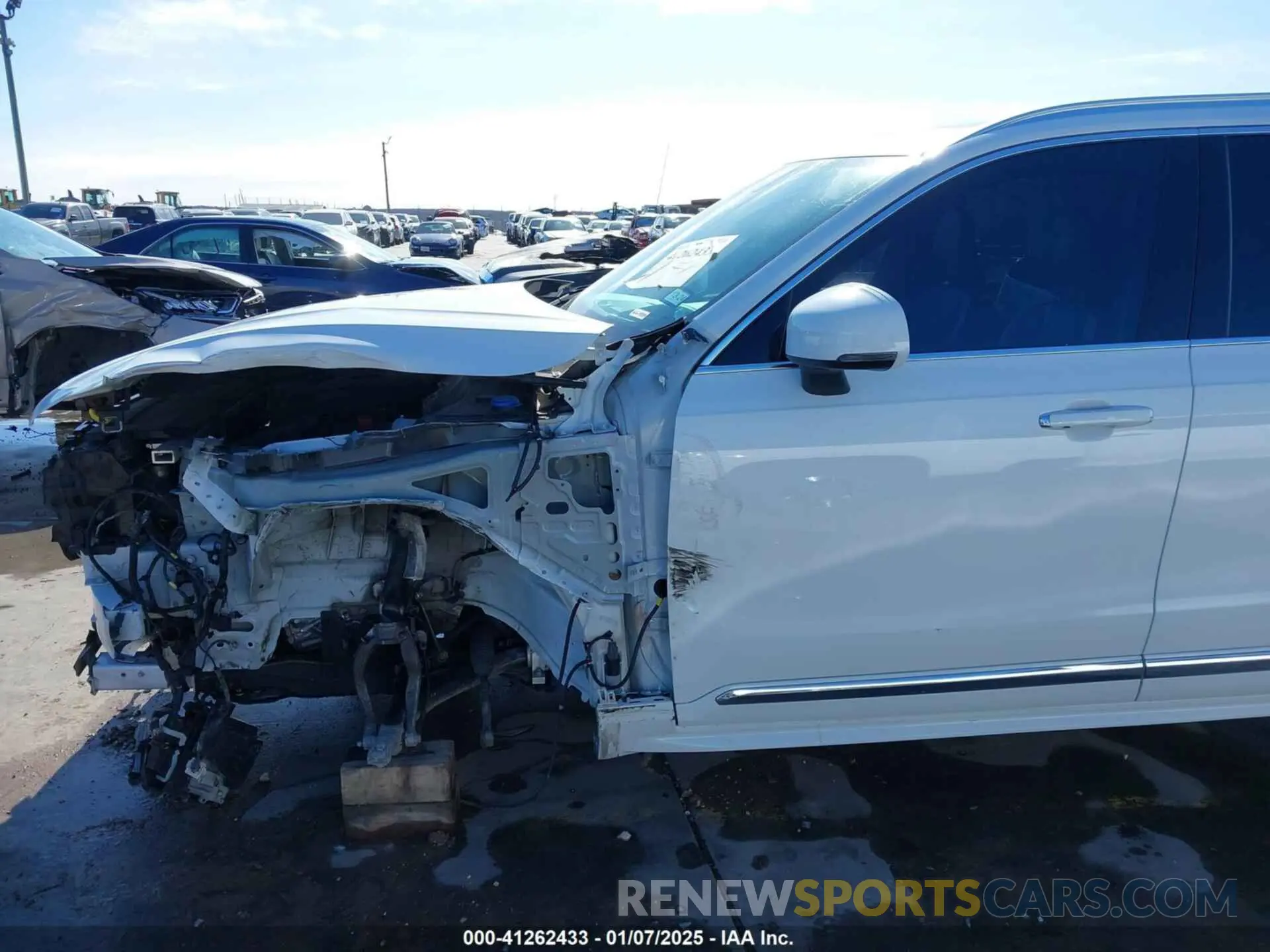 19 fotografías del automóvil dañado YV4A22PL6N1828806 VOLVO XC90 2022