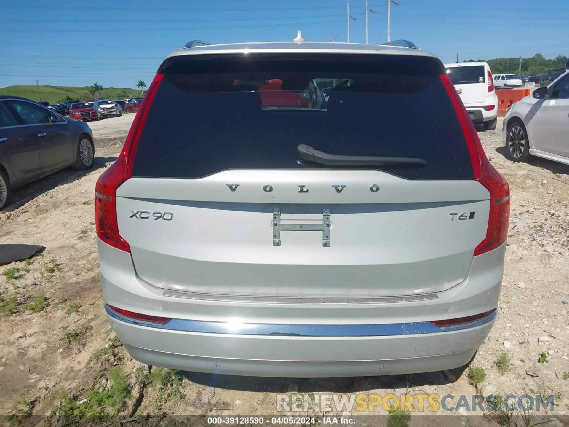 16 fotografías del automóvil dañado YV4A22PL7N1869218 VOLVO XC90 2022