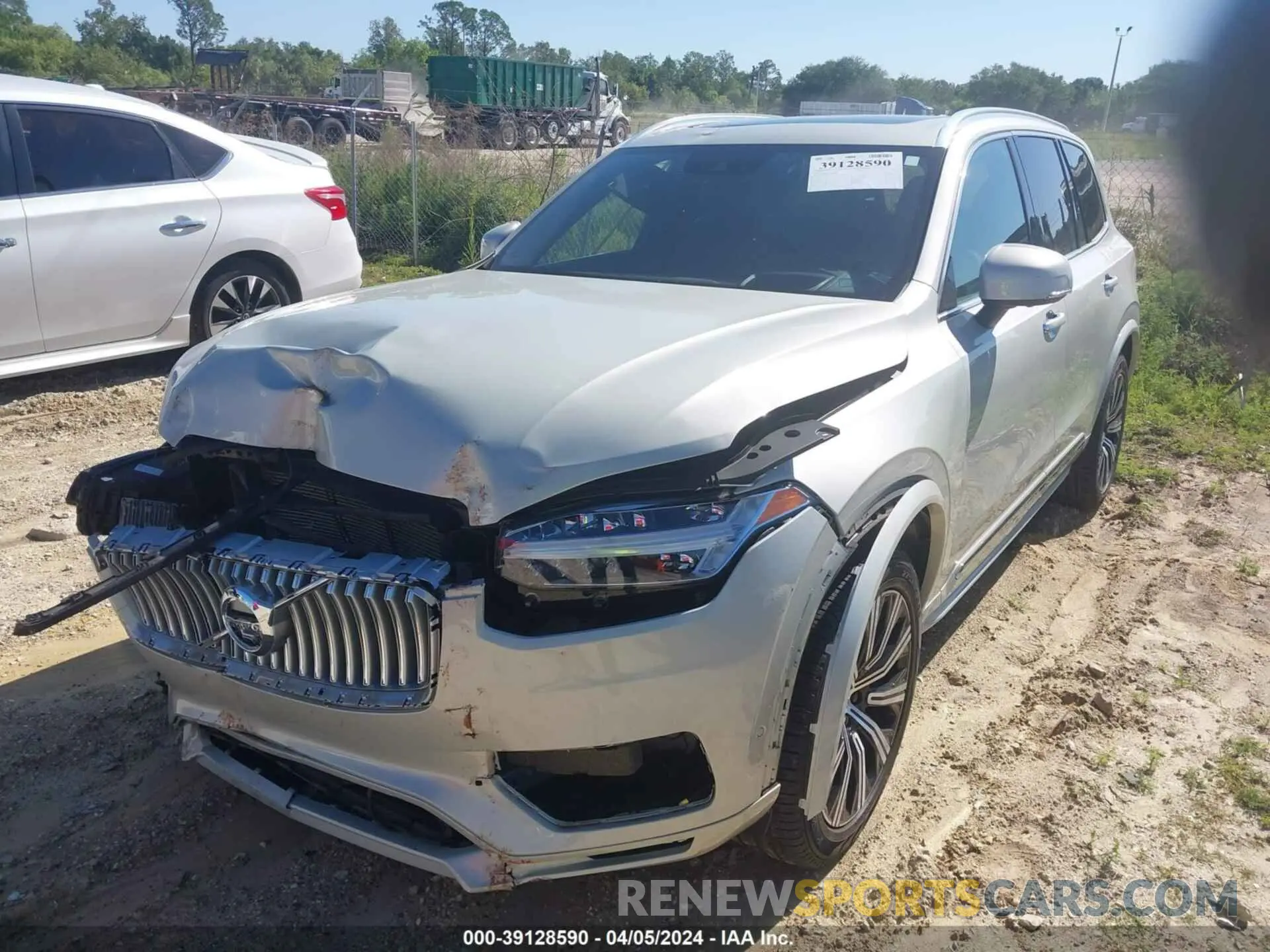 2 fotografías del automóvil dañado YV4A22PL7N1869218 VOLVO XC90 2022