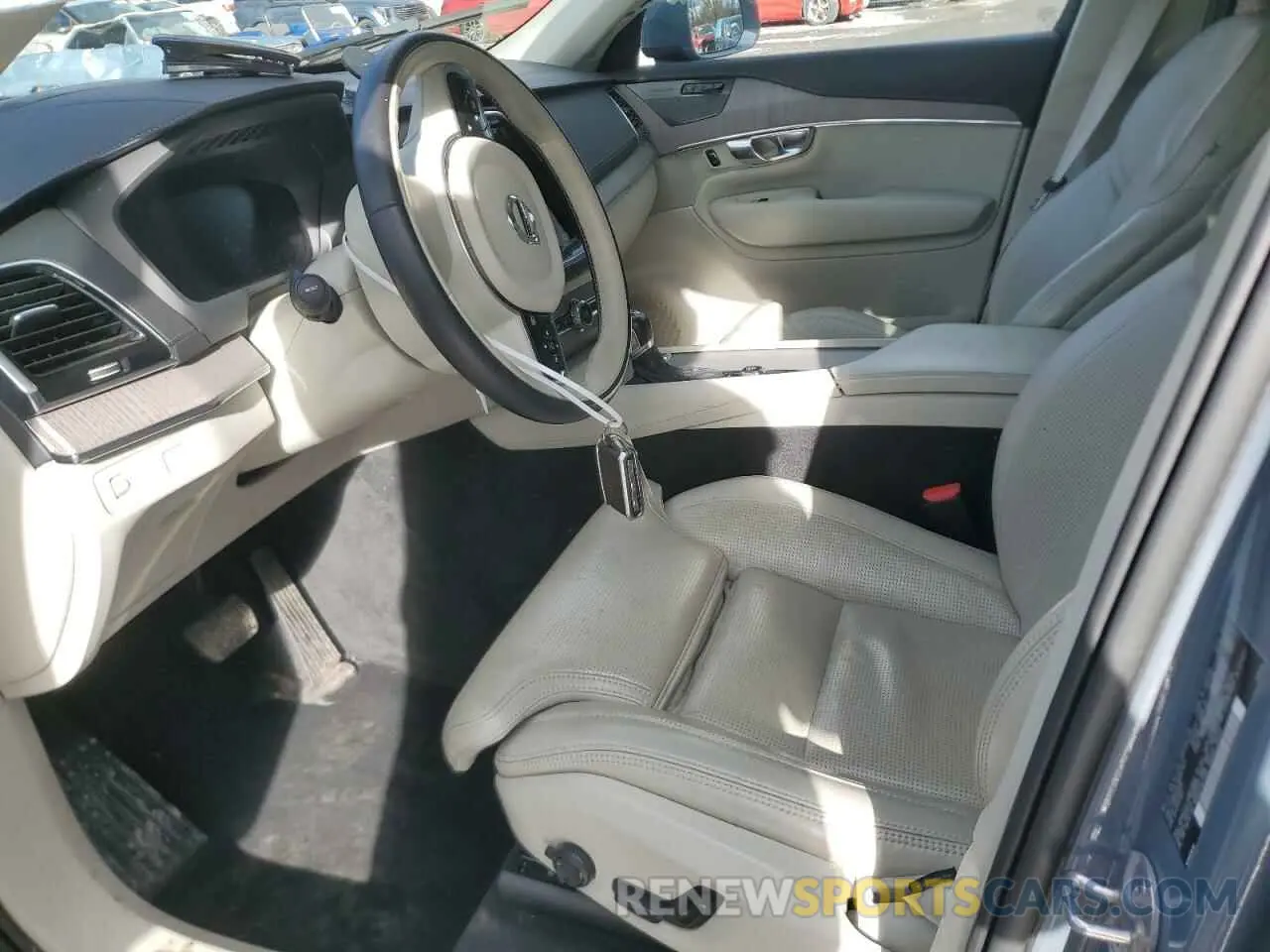 7 fotografías del automóvil dañado YV4A22PL8N1871611 VOLVO XC90 2022